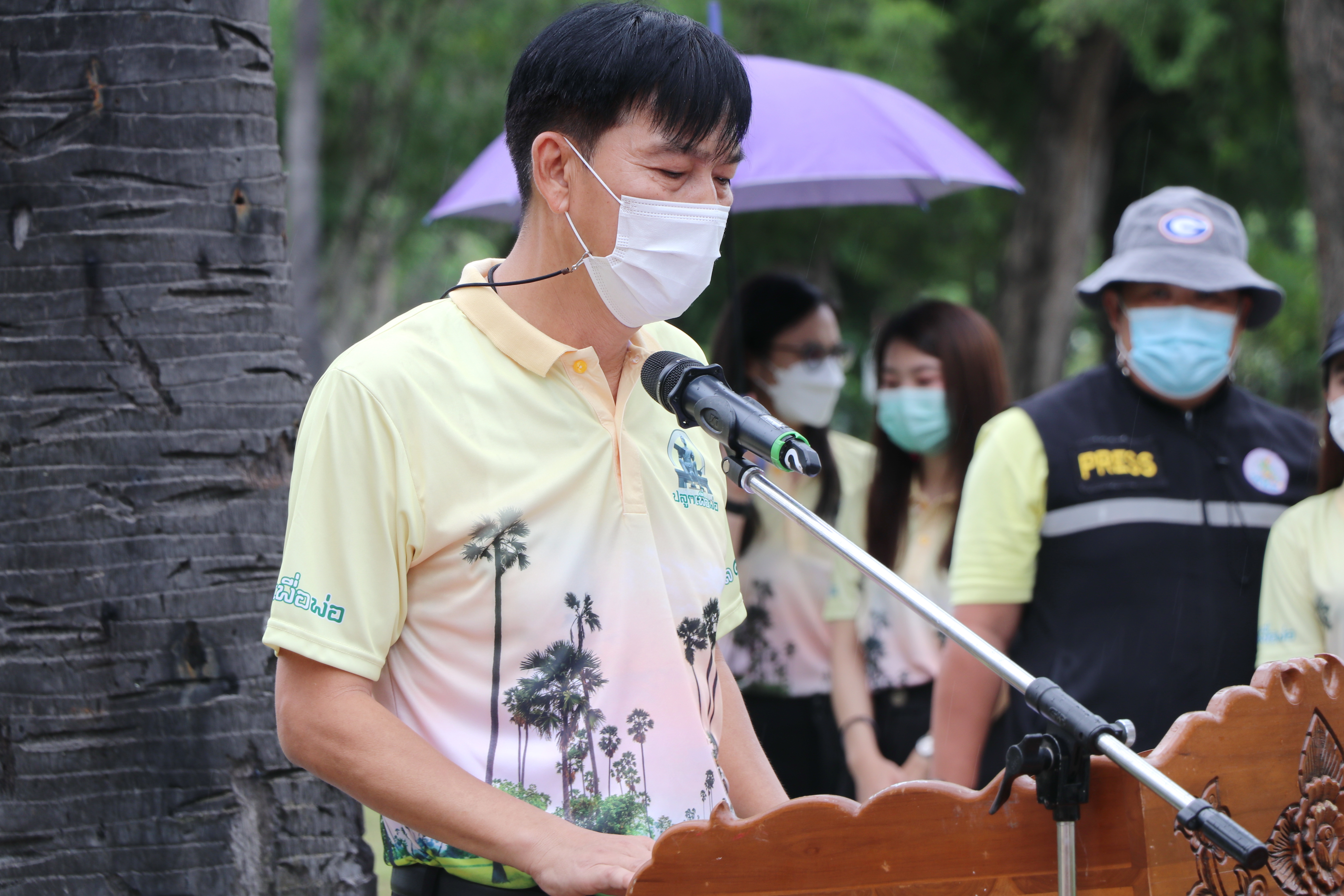 พ่อเมืองสุโขทัย นำร่องปลูกตาลต้นที่ 1 “ปลูกตาล 10,000 ต้น เพื่อคนสุโขทัย” เฉลิมพระเกียรติเนื่องในโอกาสมหามงคลเฉลิมพระเกียรติพระชนมพรรษาพระบาทสมเด็จพระปรเมนทรรามาธิบดีศรีสินทรมหาวชิราลงกรณ พระวชิรเกล้าเจ้าอยู่หัว ณ ดงตาล อุทยานประวัติศาสตร์สุโขทัย อำเภอเมืองสุโขทัย จังหวัดสุโขทัย