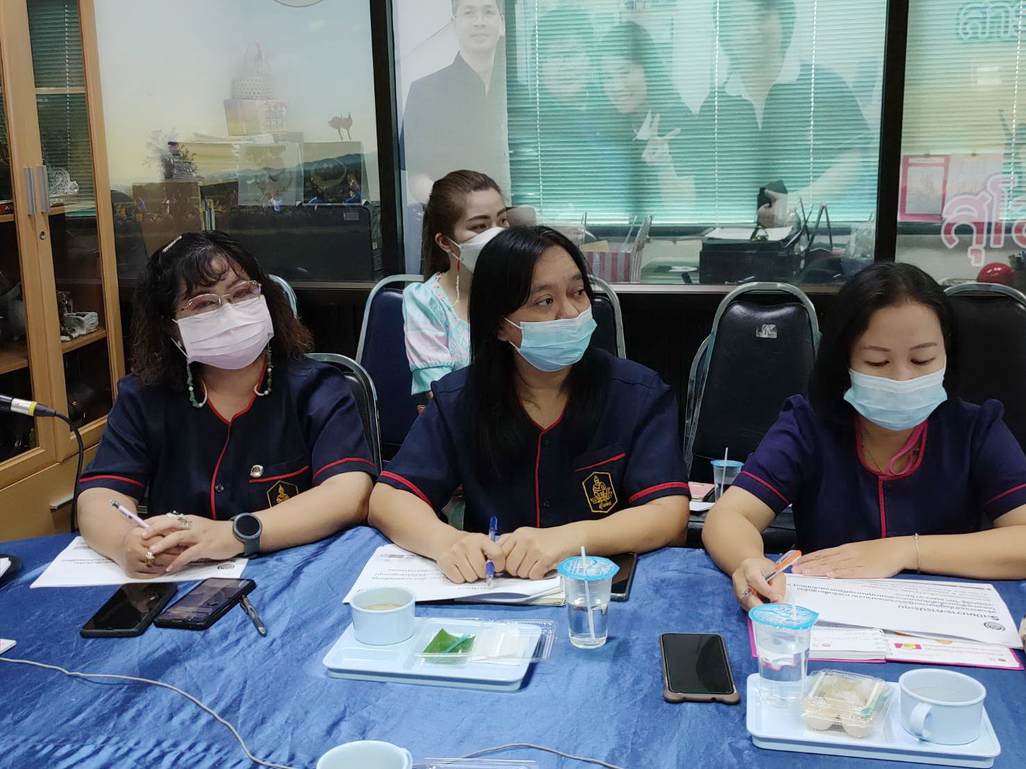 “พช.สุโขทัย ร่วมประชุมสร้างความรู้ความเข้าใจ การขับเคลื่อนโครงการ “โคก หนอง นา พช.” ระดมสรรพกำลัง สร้างความมั่นคง มั่งคั่ง และยั่งยืนให้พี่น้องประชาชน ผ่านระบบวีดิทัศน์ทางไกล (Video Conference) กรมการพัฒนาชุมชน”