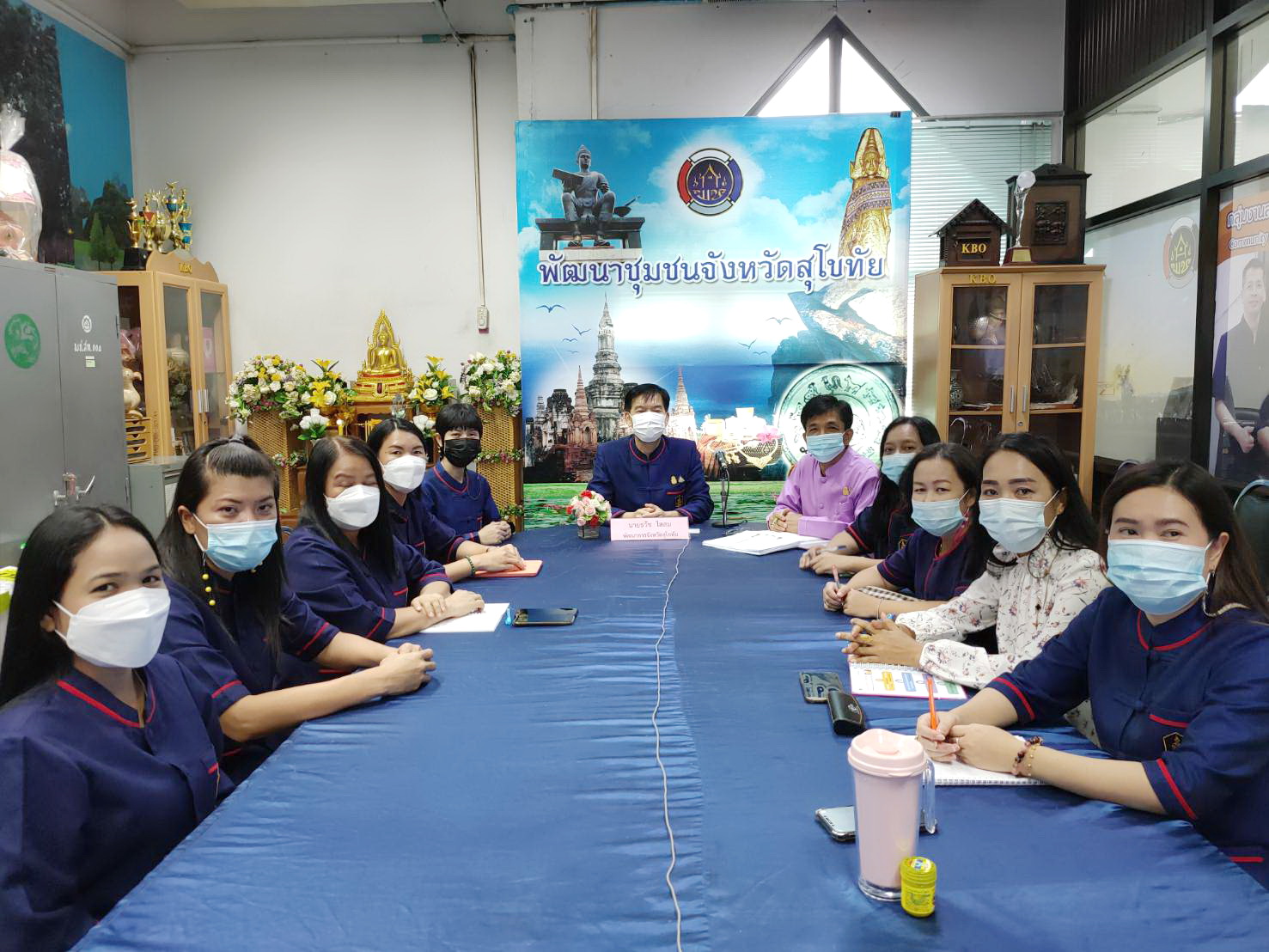 “พช.สุโขทัย ร่วมประชุมสร้างความรู้ความเข้าใจ การขับเคลื่อนโครงการ “โคก หนอง นา พช.” ระดมสรรพกำลัง สร้างความมั่นคง มั่งคั่ง และยั่งยืนให้พี่น้องประชาชน ผ่านระบบวีดิทัศน์ทางไกล (Video Conference) กรมการพัฒนาชุมชน”