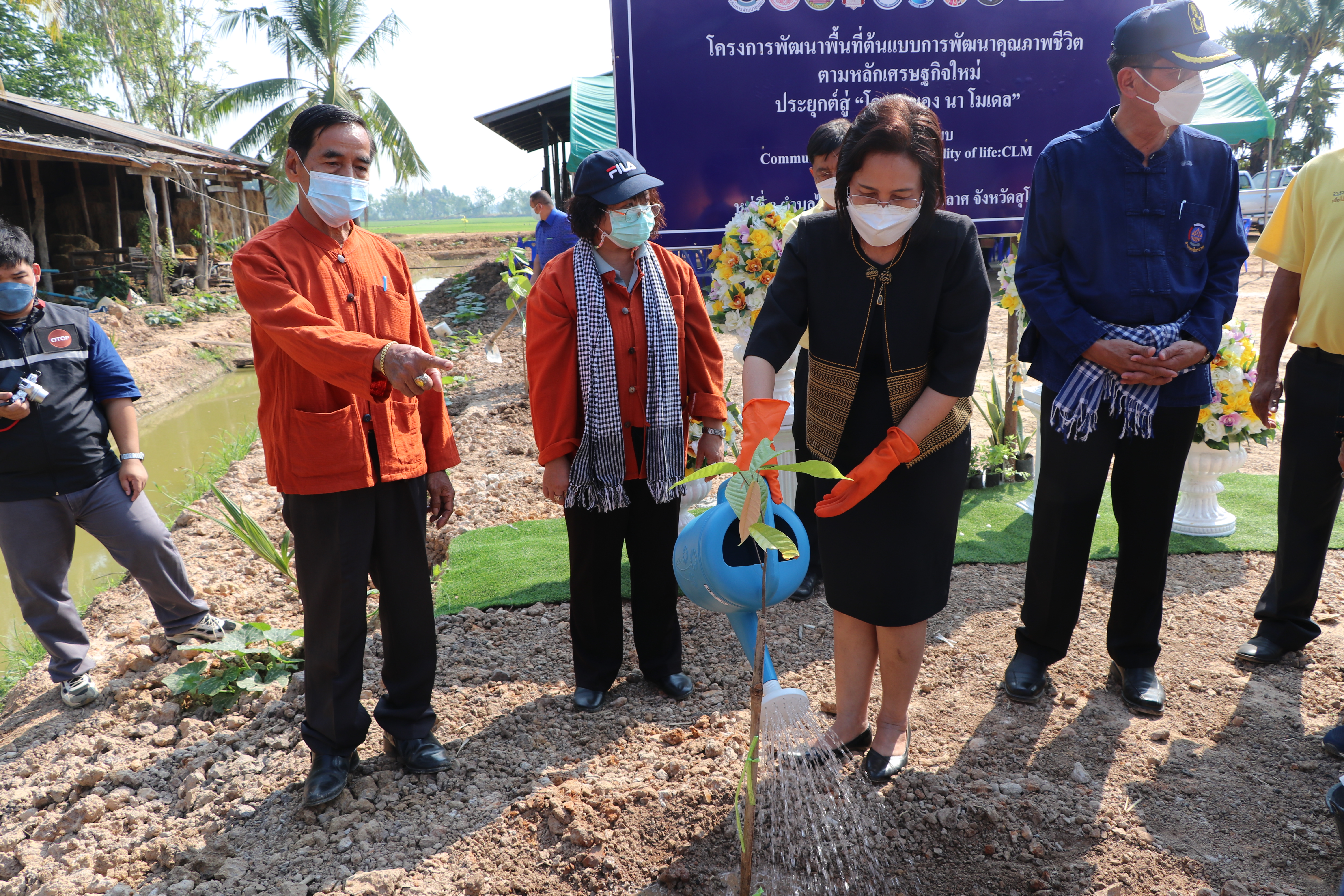 พช.สุโขทัย สานพลัง ผู้นำ อช. ทั้ง 9 อำเภอ จัดกิจกรรมครบรอบ 53 ปี ผู้นำ อช. ภายใต้แนวคิด “รวมพลัง อช.แก้จน พัฒนาคน สร้างชุมชนพอเพียง