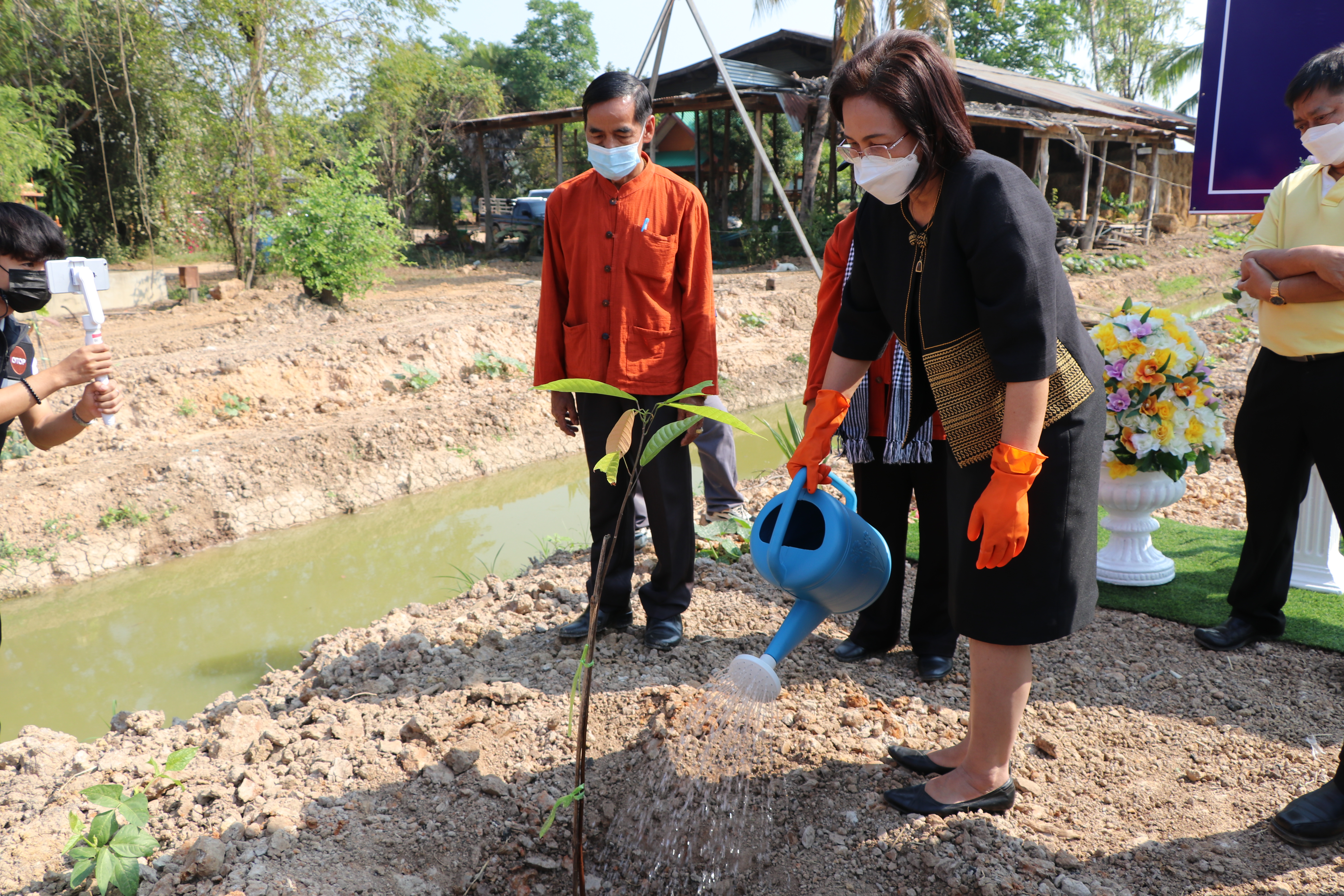 พช.สุโขทัย สานพลัง ผู้นำ อช. ทั้ง 9 อำเภอ จัดกิจกรรมครบรอบ 53 ปี ผู้นำ อช. ภายใต้แนวคิด “รวมพลัง อช.แก้จน พัฒนาคน สร้างชุมชนพอเพียง