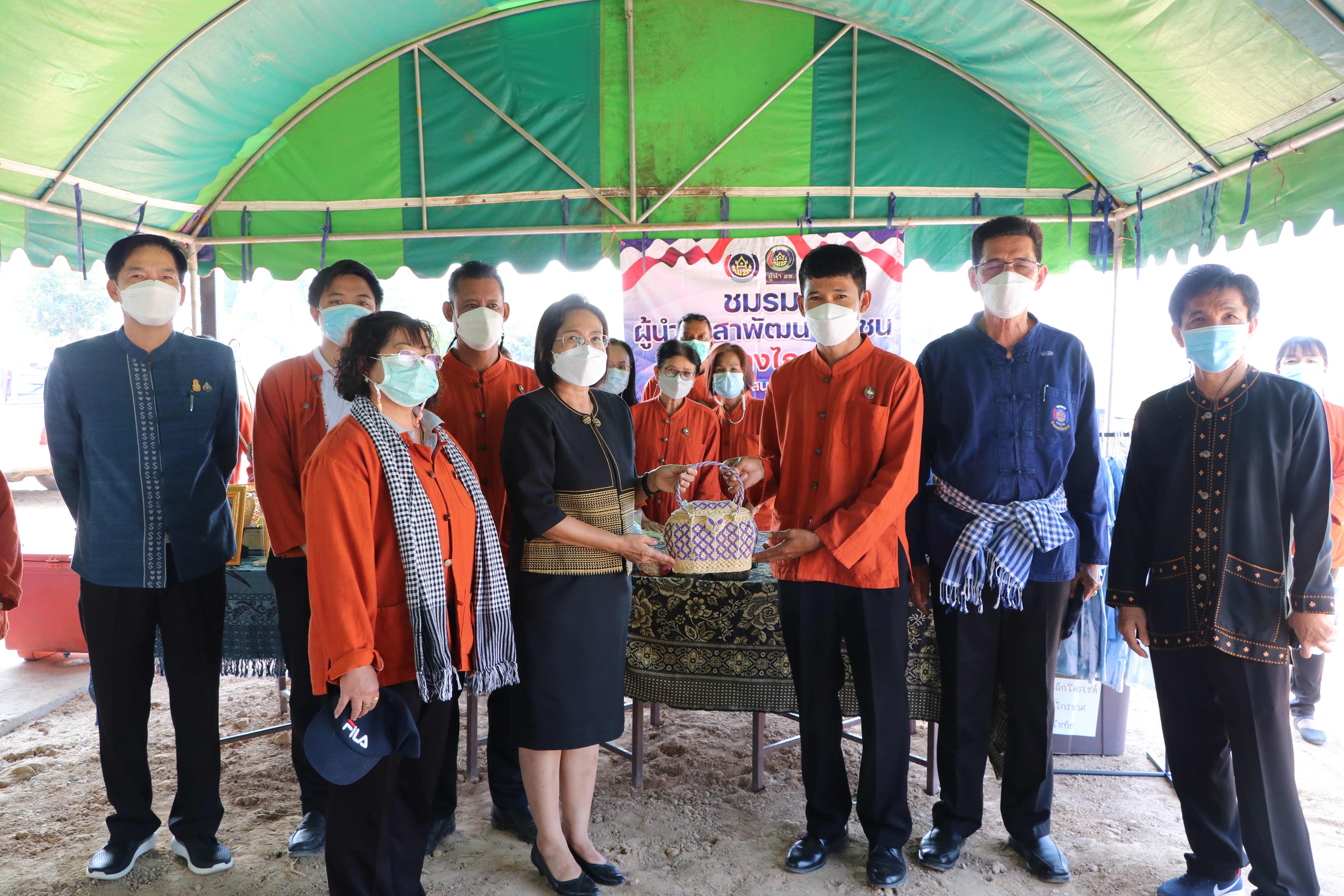 พช.สุโขทัย สานพลัง ผู้นำ อช. ทั้ง 9 อำเภอ จัดกิจกรรมครบรอบ 53 ปี ผู้นำ อช. ภายใต้แนวคิด “รวมพลัง อช.แก้จน พัฒนาคน สร้างชุมชนพอเพียง