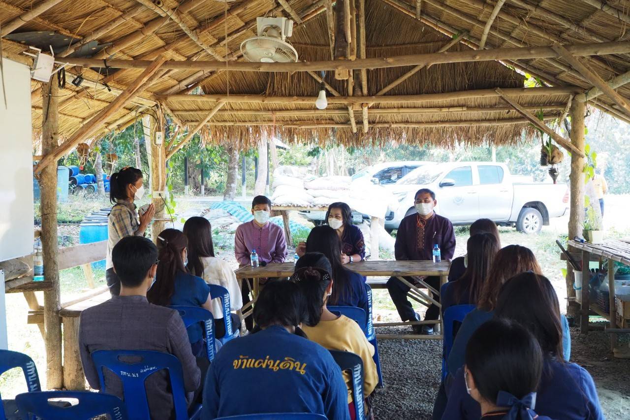 ผู้ตรวจราชการกรมการพัฒนาชุมชน ลงพื้นที่จังหวัดสุโขทัย ตรวจติดตามการดำเนินงานของสำนักงานพัฒนาชุมชนจังหวัดสุโขทัย