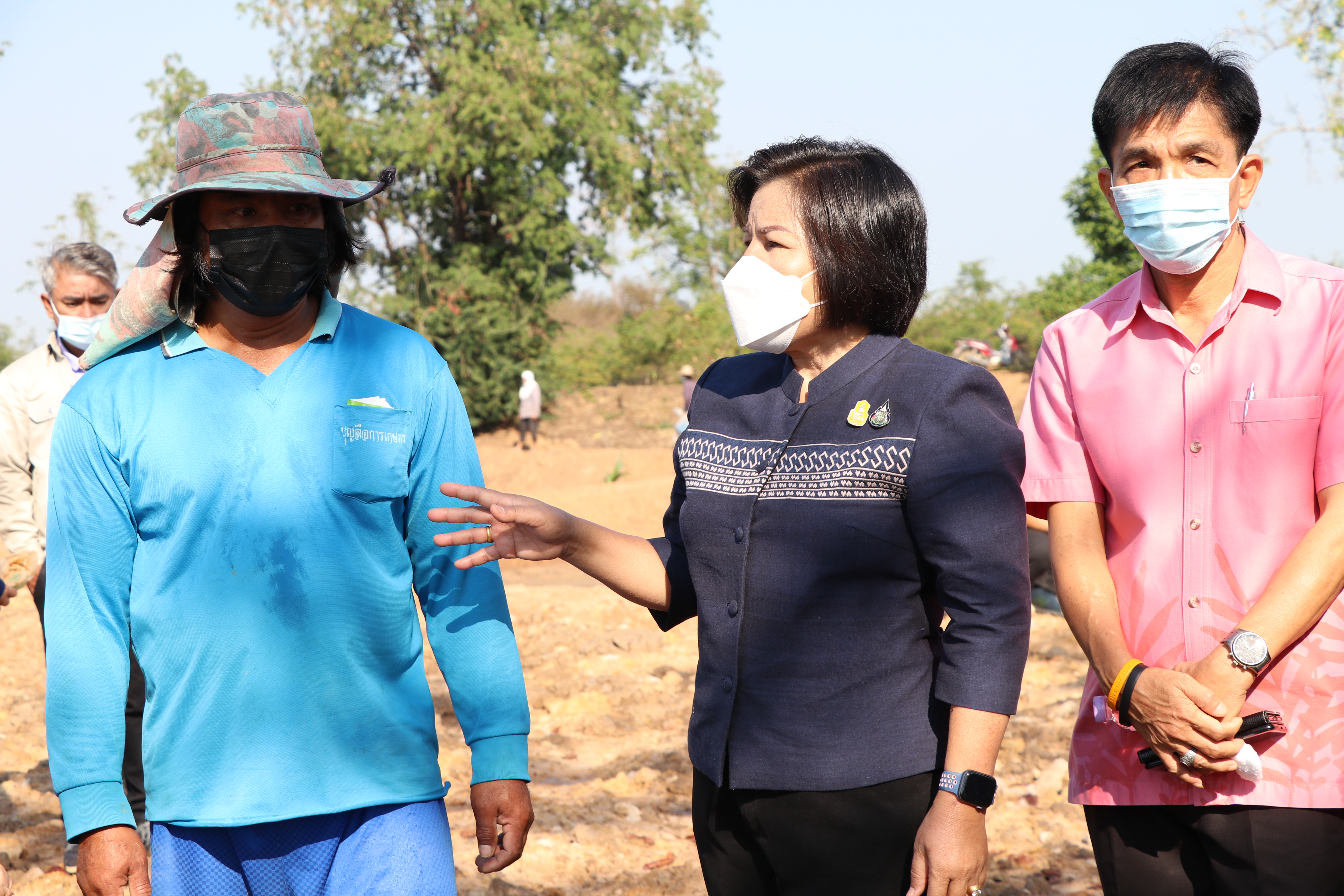 จังหวัดสุโขทัย ทำ 1 ต้องได้มากกว่า 1  ผู้ตรวจราชการกรมการพัฒนาชุมชน ลงพื้นที่ติดตามผลการดำเนินงาน “โคก หนอง นา พช. เร่งสร้างความ มั่นคง มั่งคั่ง และยั่งยืน ให้พี่น้องประชาชนชาวจังหวัดสุโขทัย