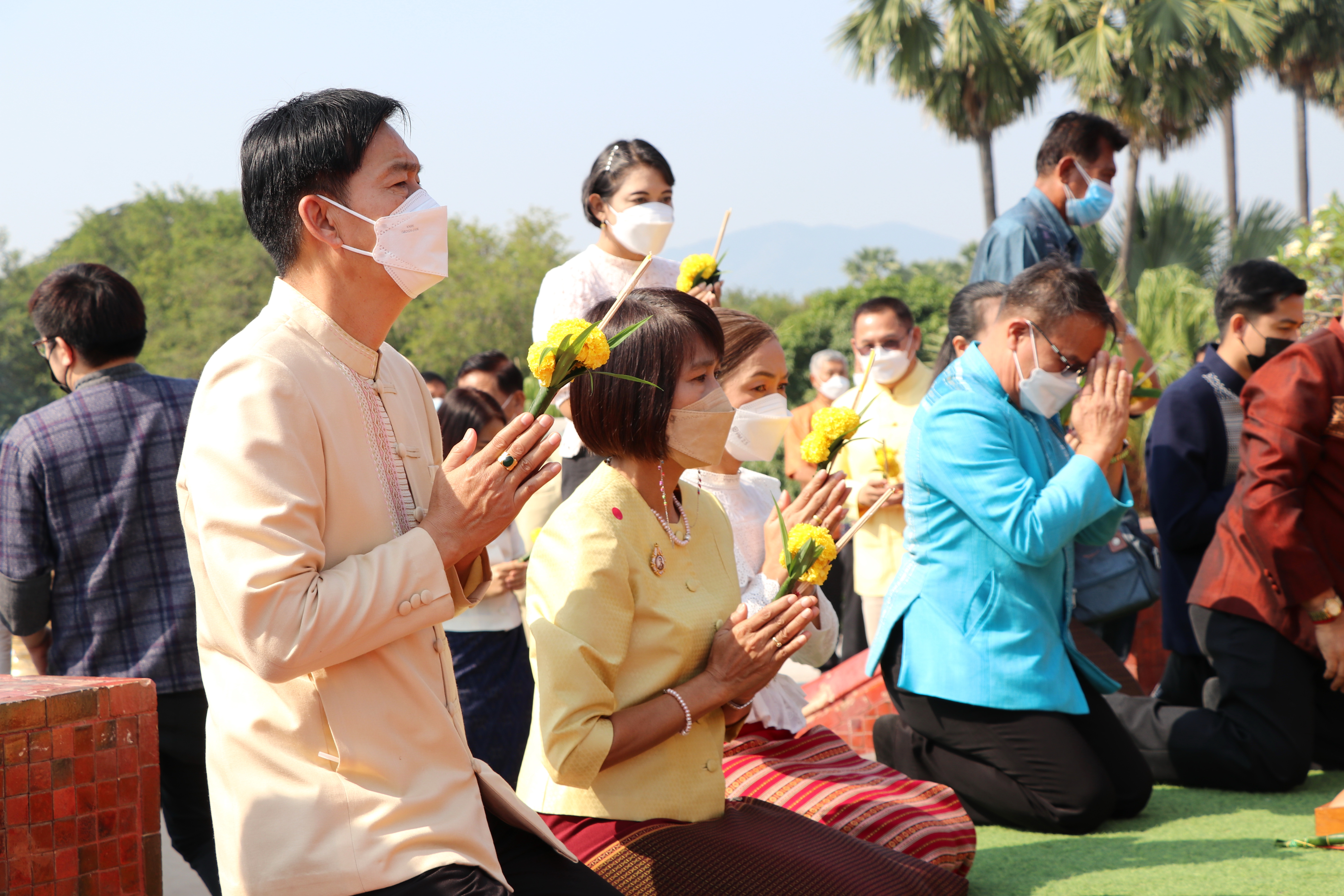 จังหวัดสุโขทัย ทำ 1 ต้องได้มากกว่า 1 จัดใหญ่ พิธีบวงสรวงสักการะองค์พระแม่ย่าเป็นปฐมฤกษ์ เพื่อความเป็นศิริมงกับพี่น้องชาวจังหวัดสุโขทัย เตรียมเปิดงานอย่างยิ่งใหญ่อลังการ งานสักการะพระแม่ย่า จังหวัดสุโขทัย ประจำปี 2565 รวม 10 วัน 10 คืน