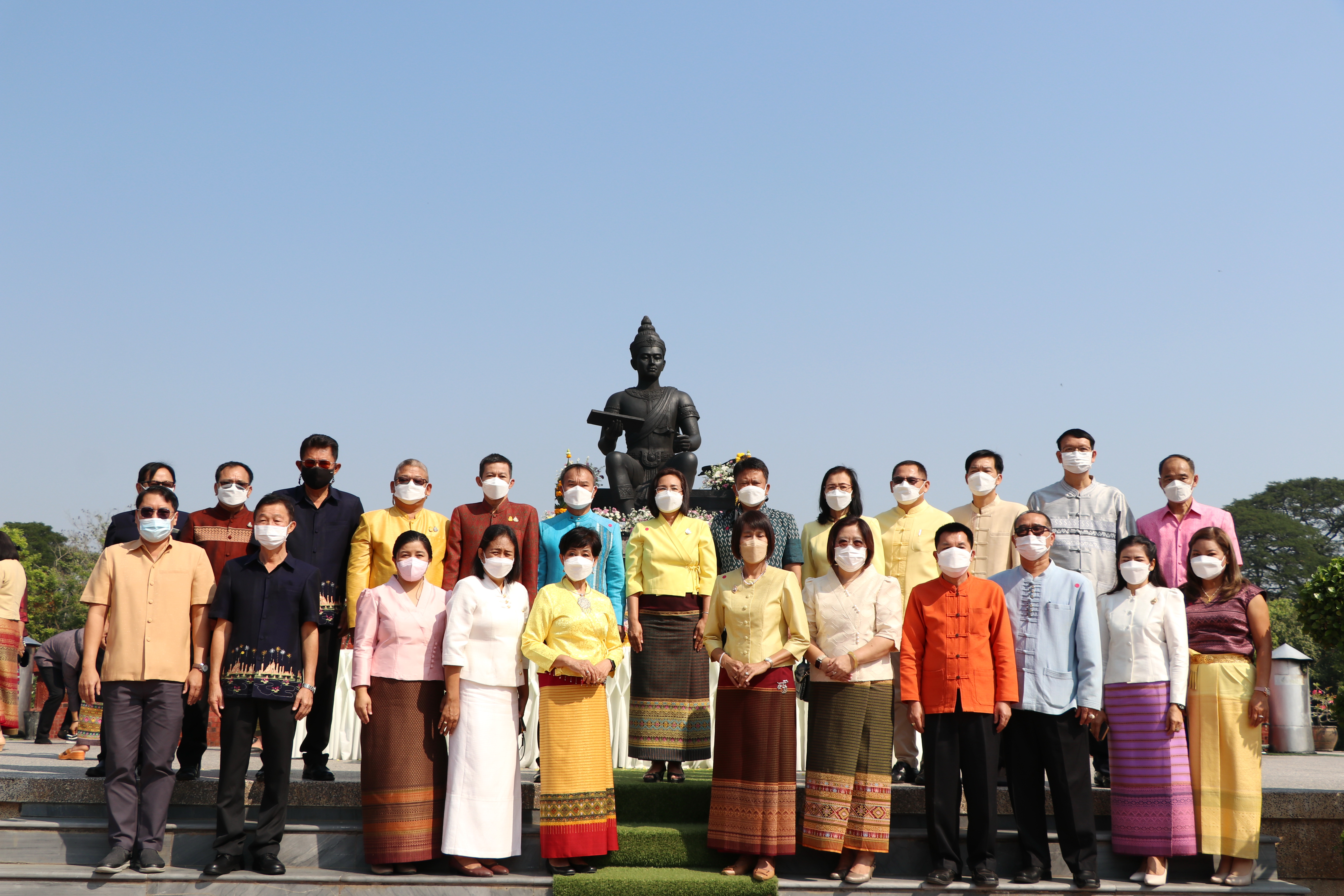 จังหวัดสุโขทัย ทำ 1 ต้องได้มากกว่า 1 จัดใหญ่ พิธีบวงสรวงสักการะองค์พระแม่ย่าเป็นปฐมฤกษ์ เพื่อความเป็นศิริมงกับพี่น้องชาวจังหวัดสุโขทัย เตรียมเปิดงานอย่างยิ่งใหญ่อลังการ งานสักการะพระแม่ย่า จังหวัดสุโขทัย ประจำปี 2565 รวม 10 วัน 10 คืน