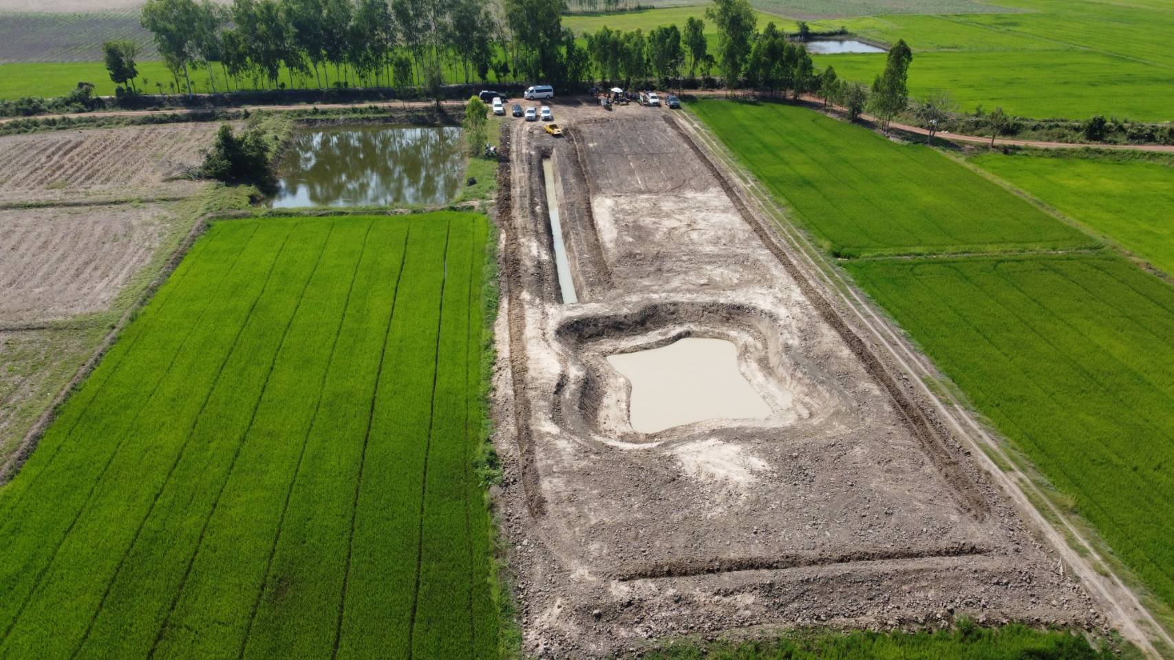 จังหวัดสุโขทัย ทำ 1 ต้องได้มากกว่า 1  ผู้ตรวจราชการกรมการพัฒนาชุมชน ลงพื้นที่ติดตามผลการดำเนินงาน “โคก หนอง นา พช. เร่งสร้างความ มั่นคง มั่งคั่ง และยั่งยืน ให้พี่น้องประชาชนชาวจังหวัดสุโขทัย