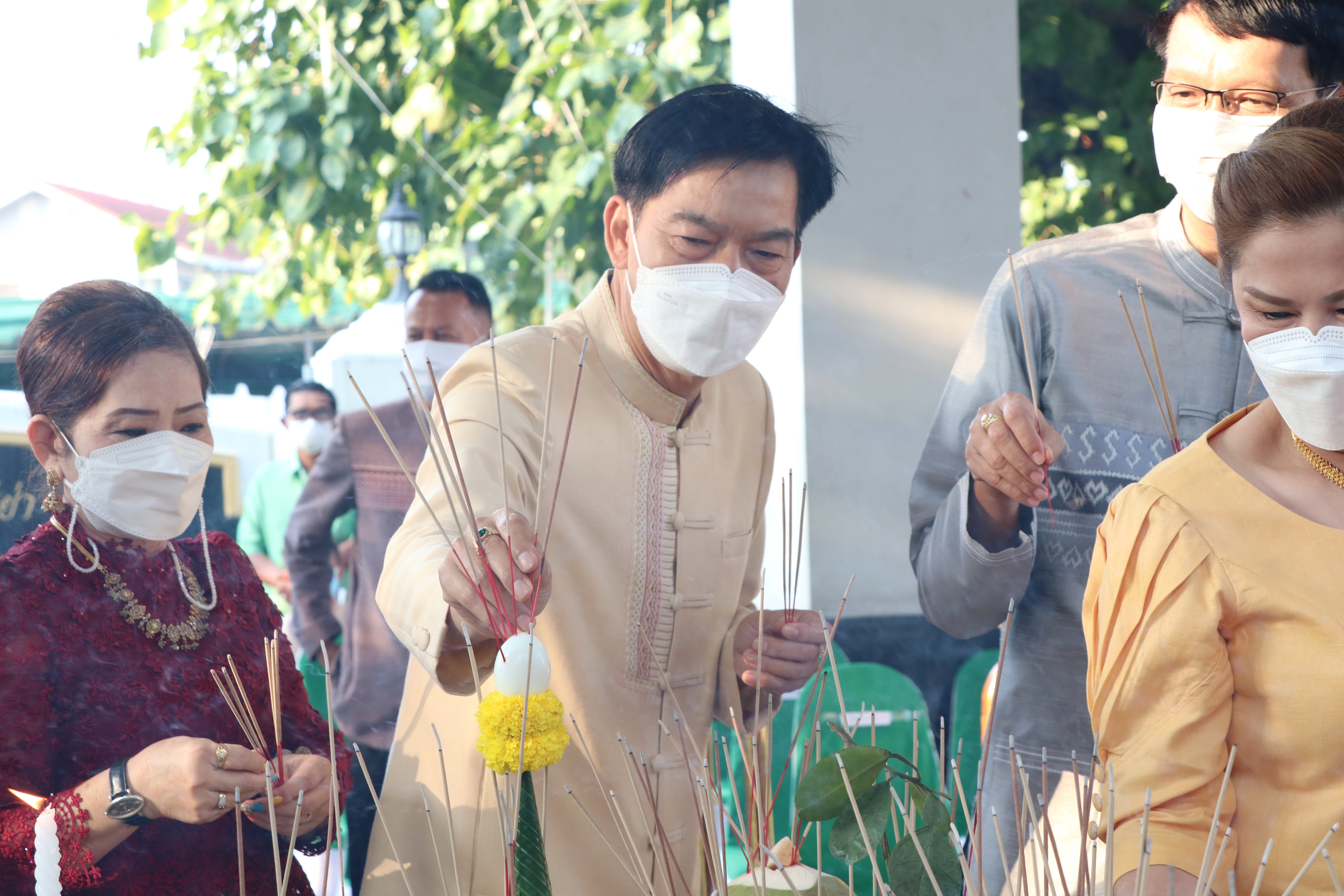 จังหวัดสุโขทัย ทำ 1 ต้องได้มากกว่า 1 จัดใหญ่ พิธีบวงสรวงสักการะองค์พระแม่ย่าเป็นปฐมฤกษ์ เพื่อความเป็นศิริมงกับพี่น้องชาวจังหวัดสุโขทัย เตรียมเปิดงานอย่างยิ่งใหญ่อลังการ งานสักการะพระแม่ย่า จังหวัดสุโขทัย ประจำปี 2565 รวม 10 วัน 10 คืน