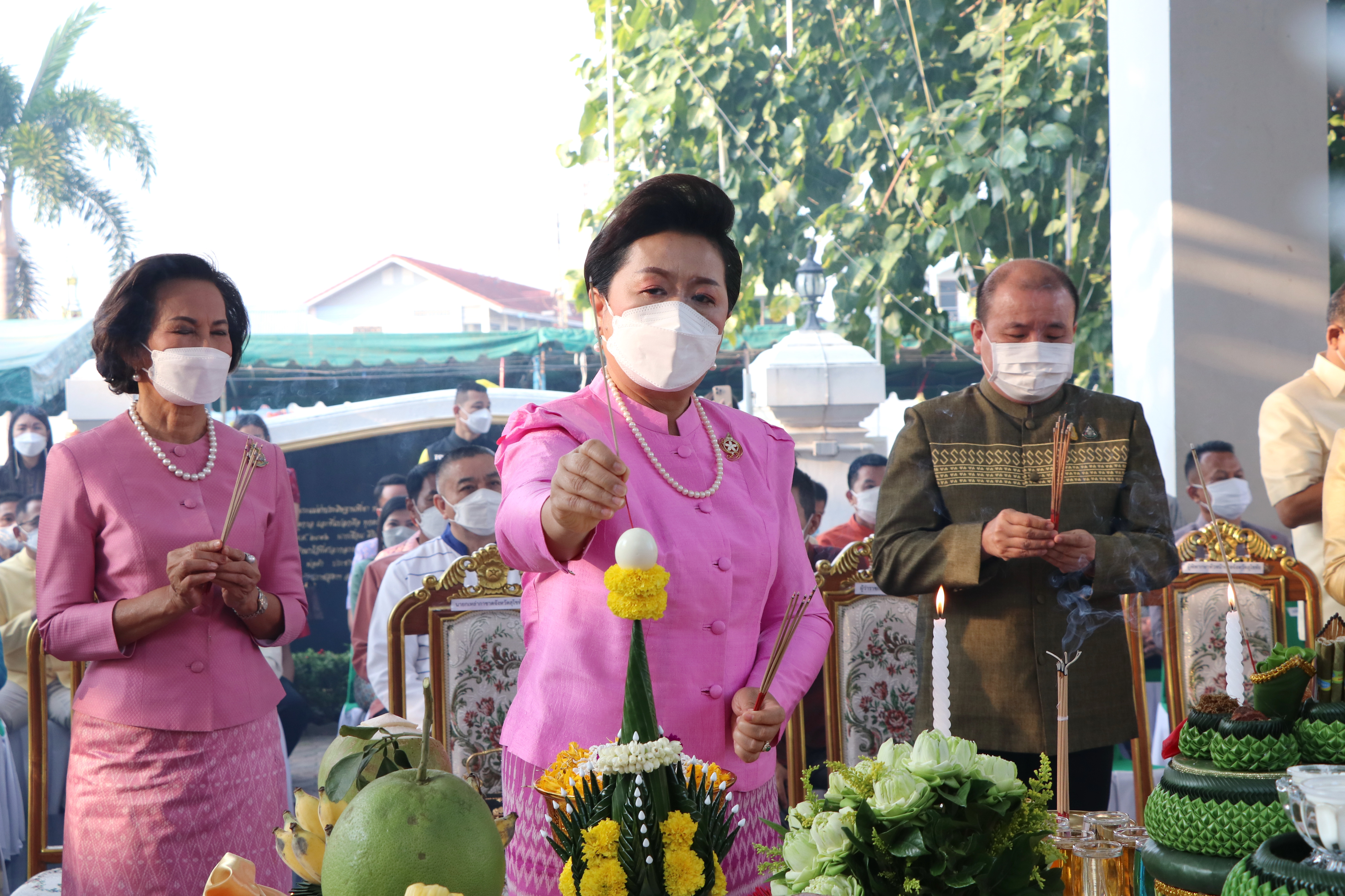 จังหวัดสุโขทัย ทำ 1 ต้องได้มากกว่า 1 จัดใหญ่ พิธีบวงสรวงสักการะองค์พระแม่ย่าเป็นปฐมฤกษ์ เพื่อความเป็นศิริมงกับพี่น้องชาวจังหวัดสุโขทัย เตรียมเปิดงานอย่างยิ่งใหญ่อลังการ งานสักการะพระแม่ย่า จังหวัดสุโขทัย ประจำปี 2565 รวม 10 วัน 10 คืน