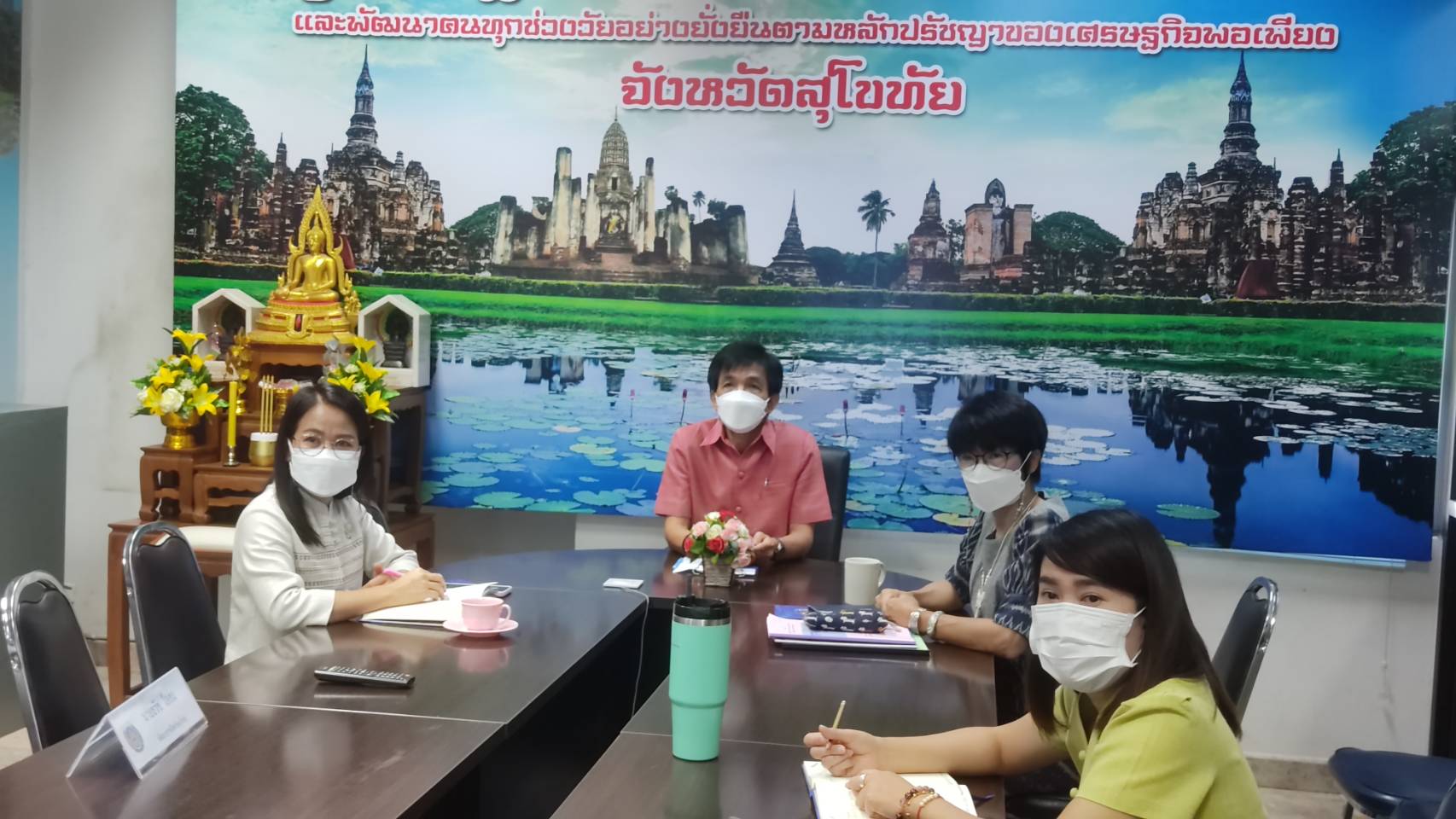 พช.สุโขทัย ทำ 1 ต้องได้มากกว่า 1 อธิบดีกรมการพัฒนาชุมชน เป็นประธานการประชุมกรมการพัฒนาชุมชน เพื่อขับเคลื่อนงานพัฒนาชุมชน ผ่านระบบวีดีทัศน์ทางไกล (Video Conference) ครั้งที่ 3/2565