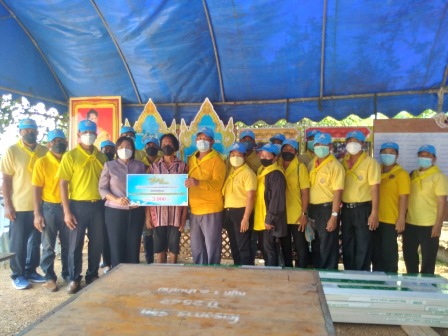 จังหวัดสุโขทัย ทำ 1 ต้องได้มากกว่า 1 สานพลังเครือข่ายกองทุนแม่ของแผ่นดินจังหวัดสุโขทัย  เร่งขจัดความยากจนและพัฒนาคนทุกช่วงวัยอย่างยั่นยืน ตามหลักปรัชญาของเศรษฐกิจพอเพียง ด้วยกระบวนการกองทุนแม่ของแผ่นดิน “สู่เป้าหมาย อยู่รอด พอเพียง ยั่งยืน”