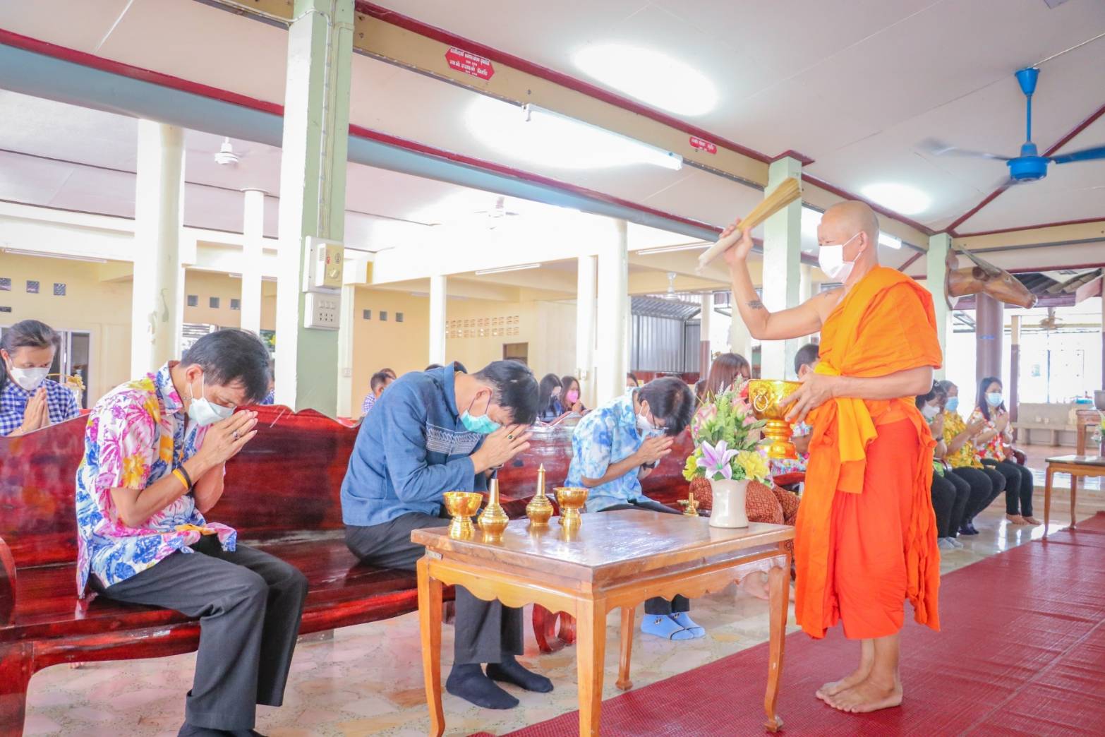 สำนักงานพัฒนาชุมชนจังหวัดสุโขทัย ทำ 1 ต้องได้มากกว่า 1 จัดพิธีทำบุญถวายภัตตาหารเพล และกิจกรรมขอพรท่านพัฒนาการจังหวัดสุโขทัย เนื่องในประเพณีสงกรานต์ ปี 2565”