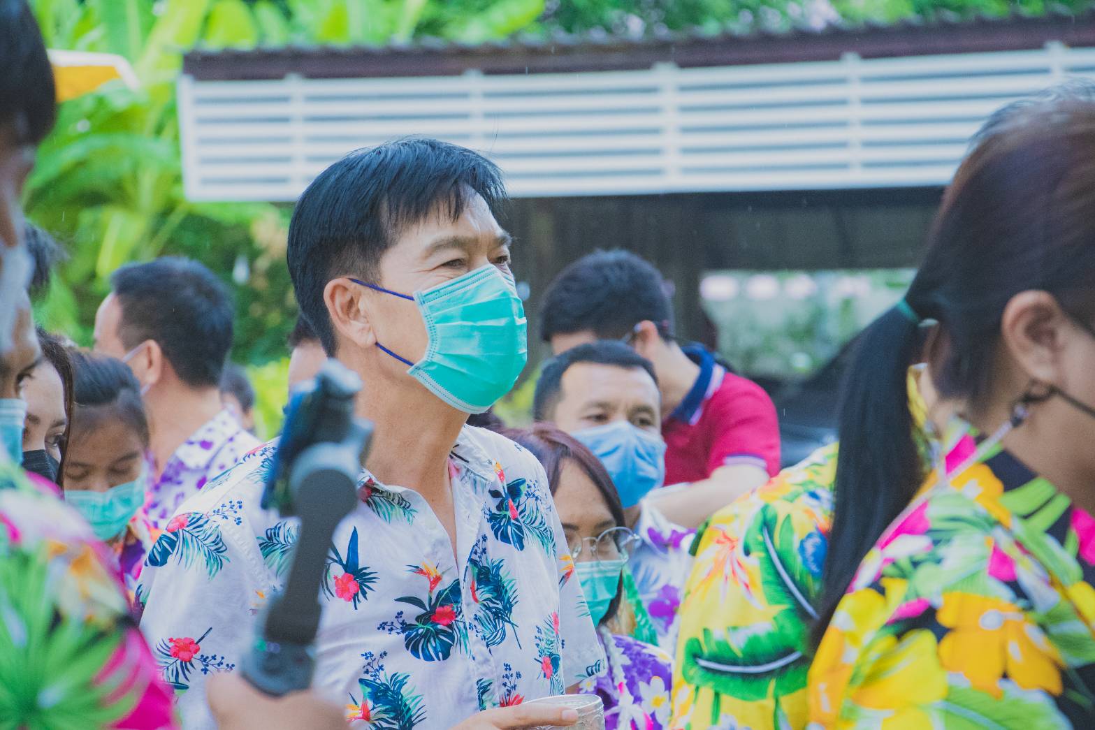 คณะข้าราชการสำนักงานพัฒนาชุมชนจังหวัดสุโขทัย ทำ 1 ต้องได้มากกว่า 1 ร่วมพิธีรดน้ำดำหัวขอพรผู้ว่าราชการจังหวัดสุโขทัย เนื่องในประเพณีสงกรานต์ ปีใหม่ไทย 2565”