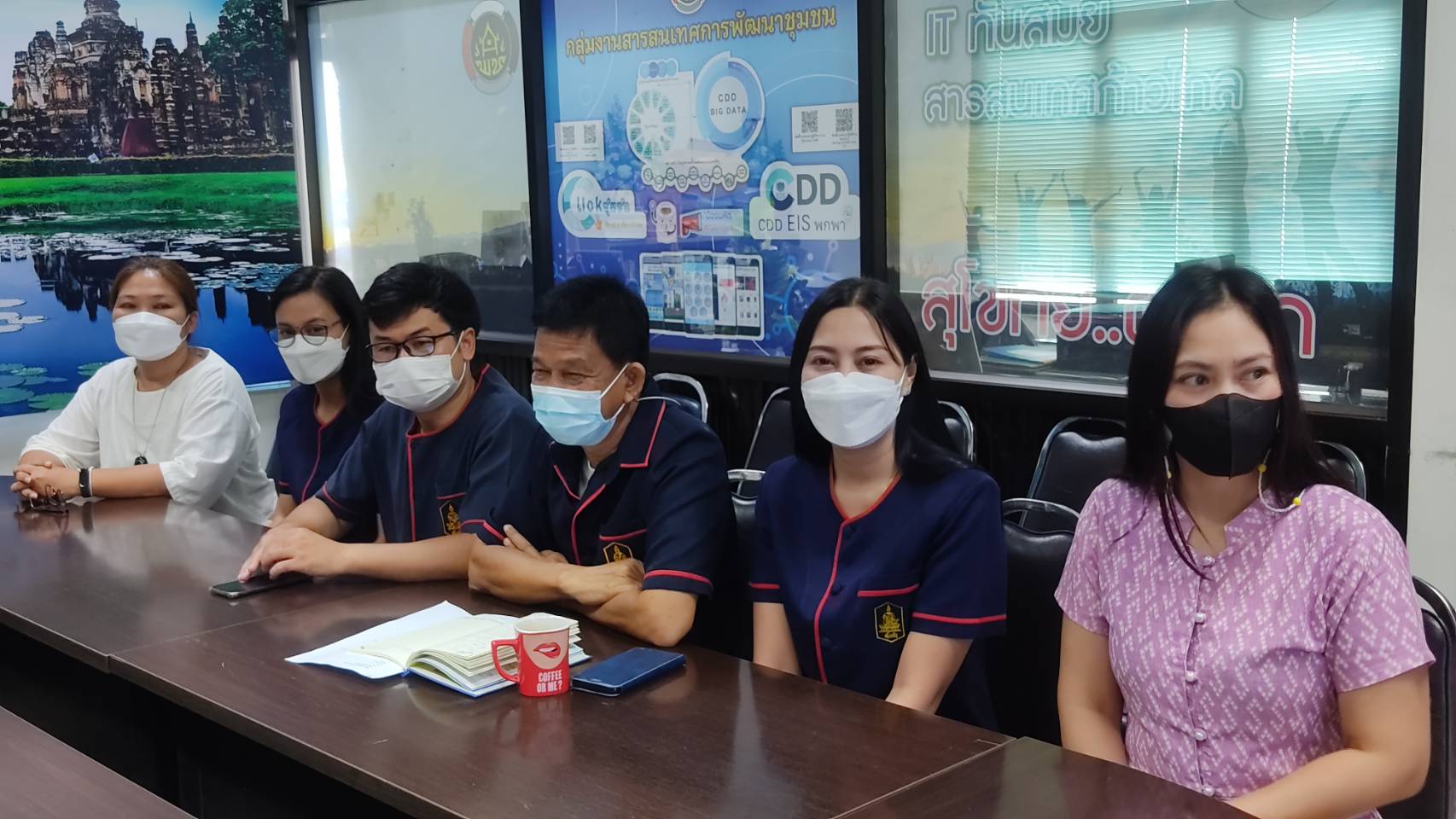 พช.สุโขทัย ทำ 1 ต้องได้มากกว่า 1 อธิบดีกรมการพัฒนาชุมชน เป็นประธานการประชุมกรมการพัฒนาชุมชน เพื่อขับเคลื่อนงานพัฒนาชุมชน ผ่านระบบวีดีทัศน์ทางไกล (Video Conference) ครั้งที่ 4/2565