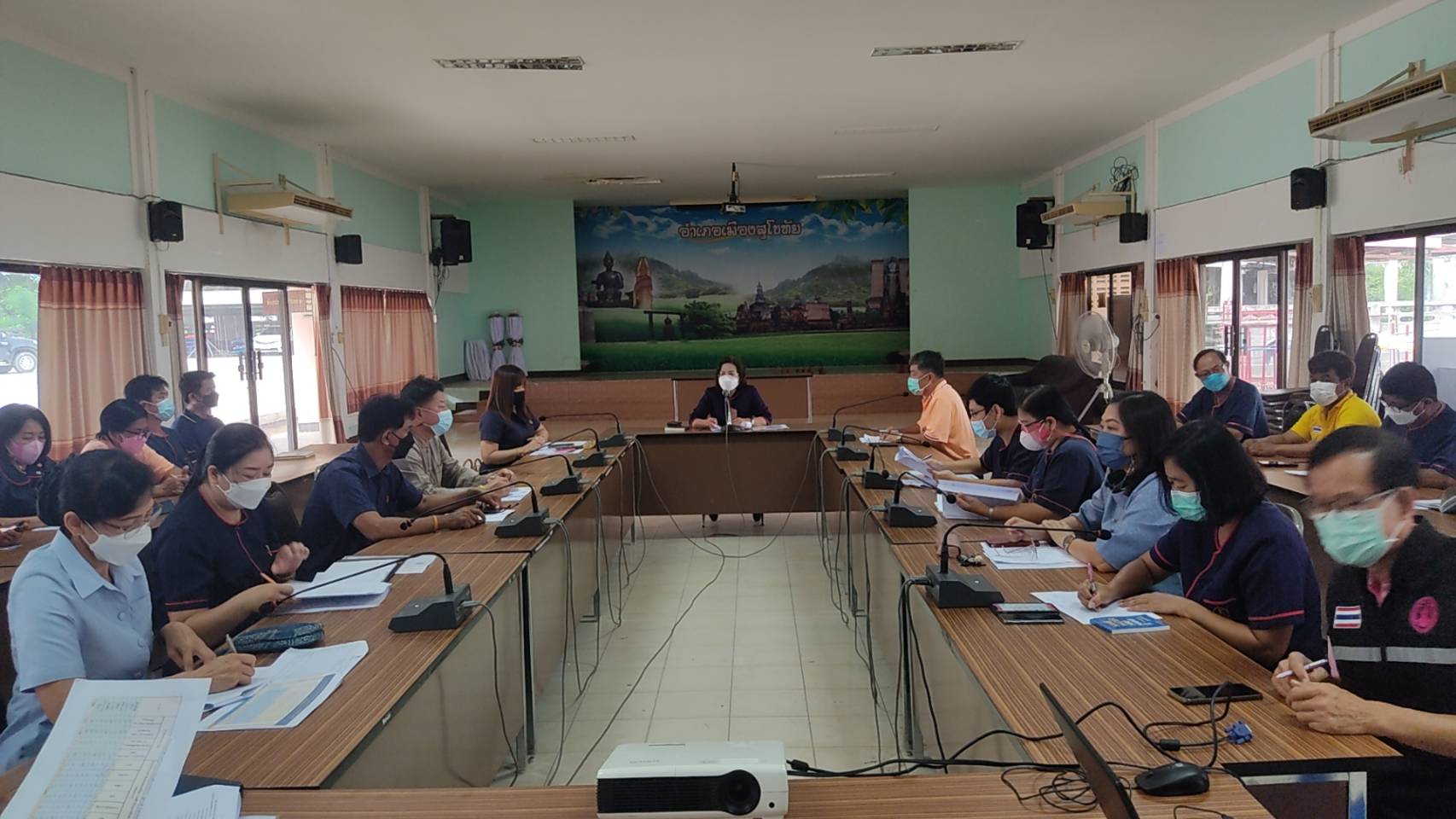 จังหวัดสุโขทัย ทำ 1 ต้องได้มากกว่า 1 ขานรับ นโยบายรัฐบาล เร่งขับเคลื่อนการขจัดความยากจนและพัฒนาคนทุกช่วงวัยอย่างยั่งยืนตามหลักปรัชญาของเศรษฐกิจพอเพียง สร้างคุณภาพชีวิตที่ดีให้ประชาชนชาวอำเภอเมือง จังหวัดสุโขทัย ให้“อยู่รอด พอเพียง และยั่งยืน” ต่อไป