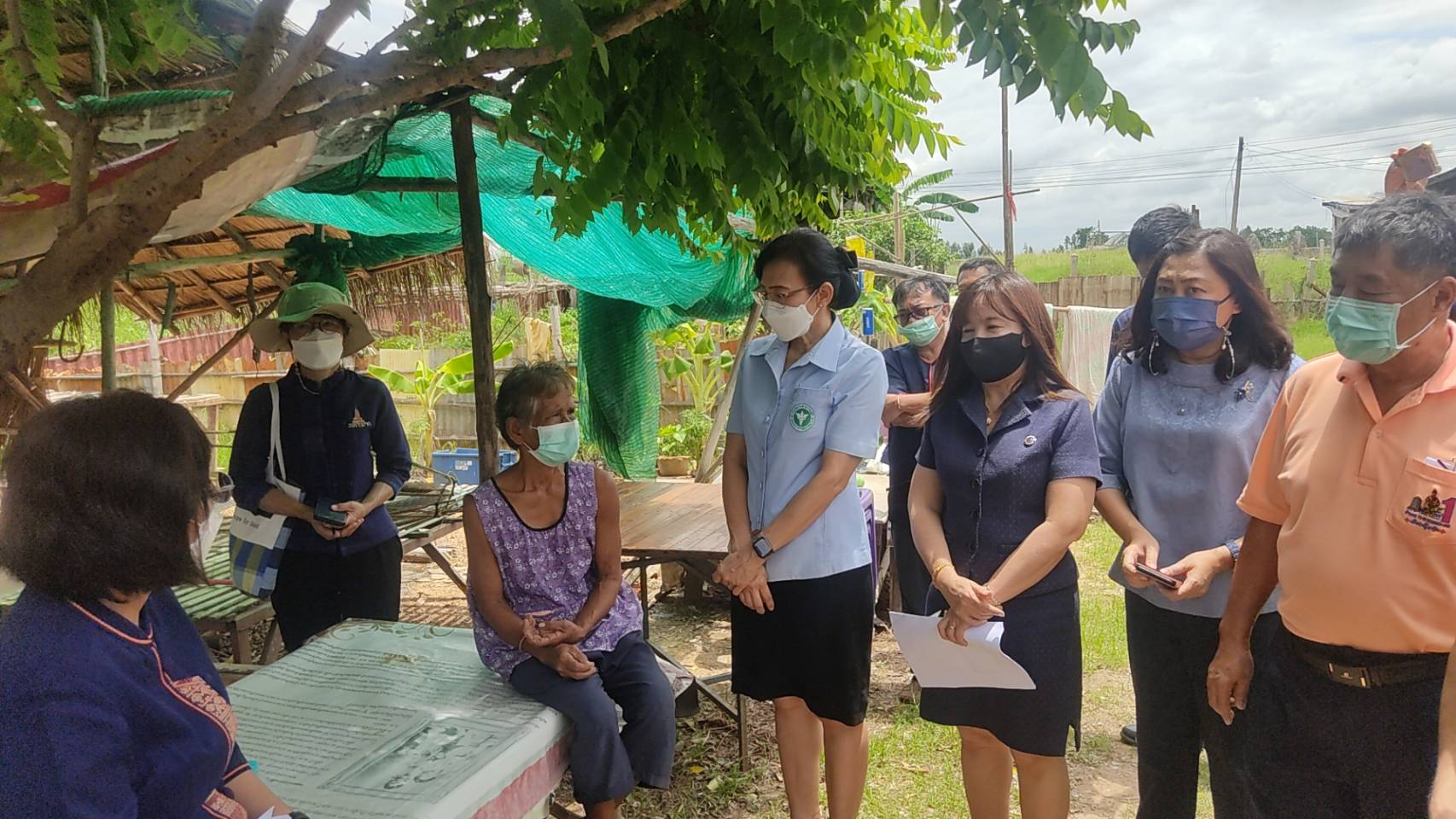 จังหวัดสุโขทัย ทำ 1 ต้องได้มากกว่า 1 ขานรับ นโยบายรัฐบาล เร่งขับเคลื่อนการขจัดความยากจนและพัฒนาคนทุกช่วงวัยอย่างยั่งยืนตามหลักปรัชญาของเศรษฐกิจพอเพียง สร้างคุณภาพชีวิตที่ดีให้ประชาชนชาวอำเภอเมือง จังหวัดสุโขทัย ให้“อยู่รอด พอเพียง และยั่งยืน” ต่อไป