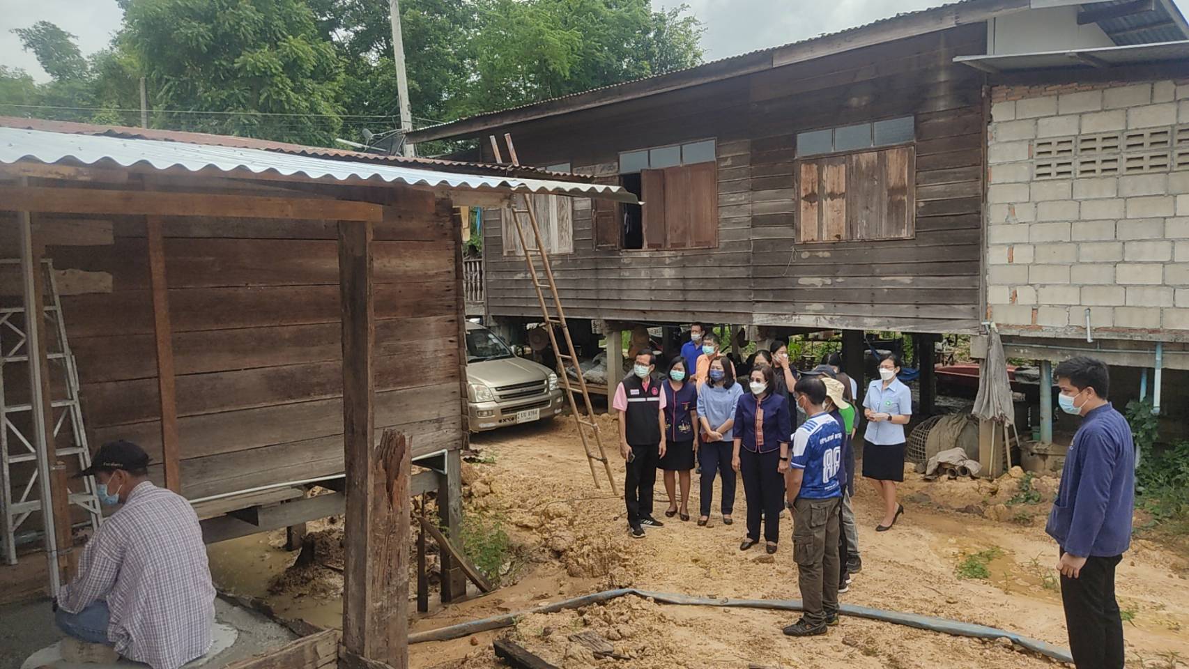 จังหวัดสุโขทัย ทำ 1 ต้องได้มากกว่า 1 ขานรับ นโยบายรัฐบาล เร่งขับเคลื่อนการขจัดความยากจนและพัฒนาคนทุกช่วงวัยอย่างยั่งยืนตามหลักปรัชญาของเศรษฐกิจพอเพียง สร้างคุณภาพชีวิตที่ดีให้ประชาชนชาวอำเภอเมือง จังหวัดสุโขทัย ให้“อยู่รอด พอเพียง และยั่งยืน” ต่อไป