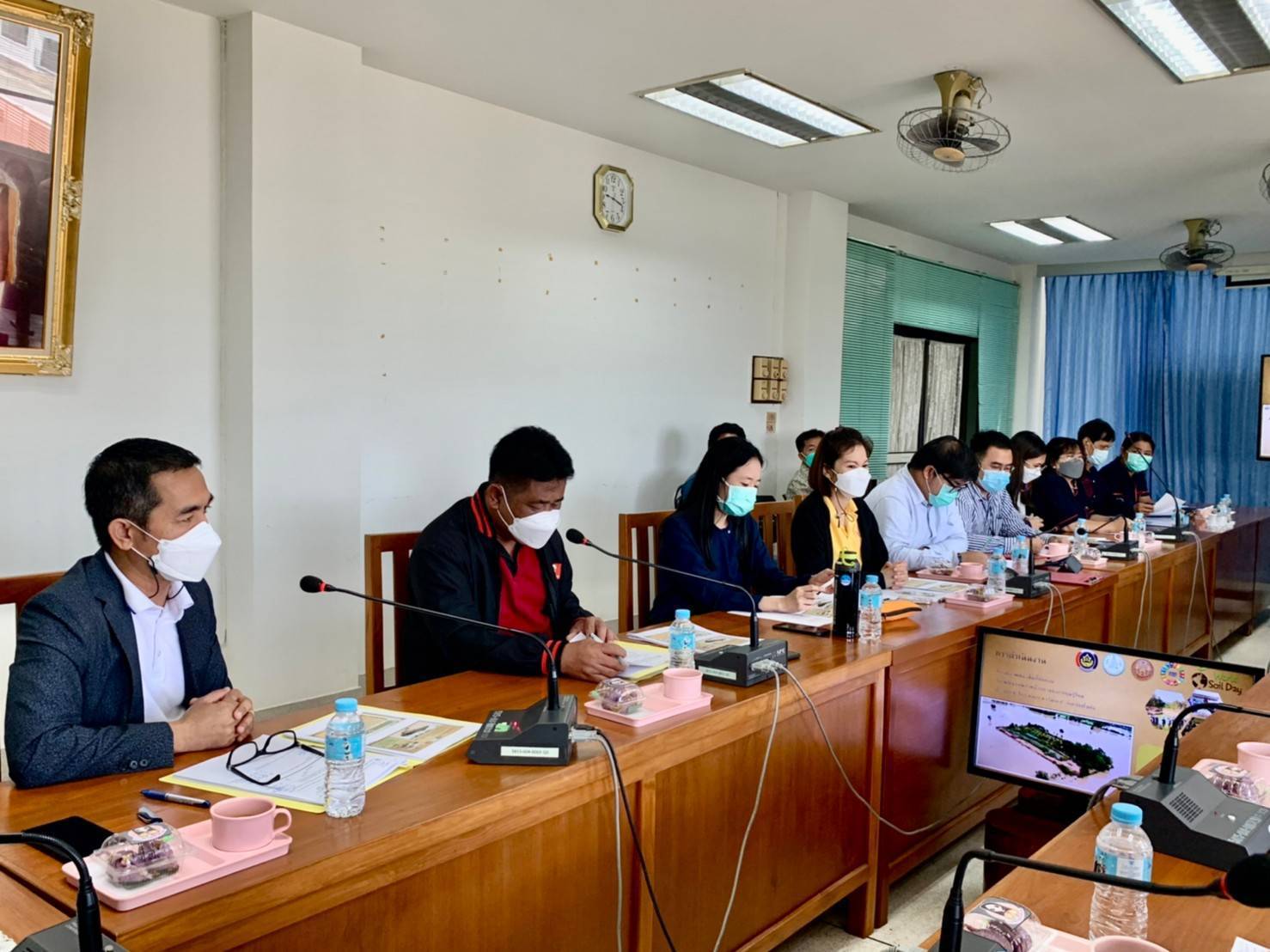 พช.สุโขทัย ทำ 1 ต้องได้มากกว่า 1 นำเสนอข้อมูลรับการตรวจสอบผลสัมฤทธิ์และประสิทธิภาพการดำเนินงานโครงการพัฒนาพื้นที่ต้นแบบการพัฒนาคุณภาพชีวิตตามหลักทฤษฎีใหม่ ประยุกต์ “โคก หนอง นา โมเดล” จังหวัดสุโขทัย