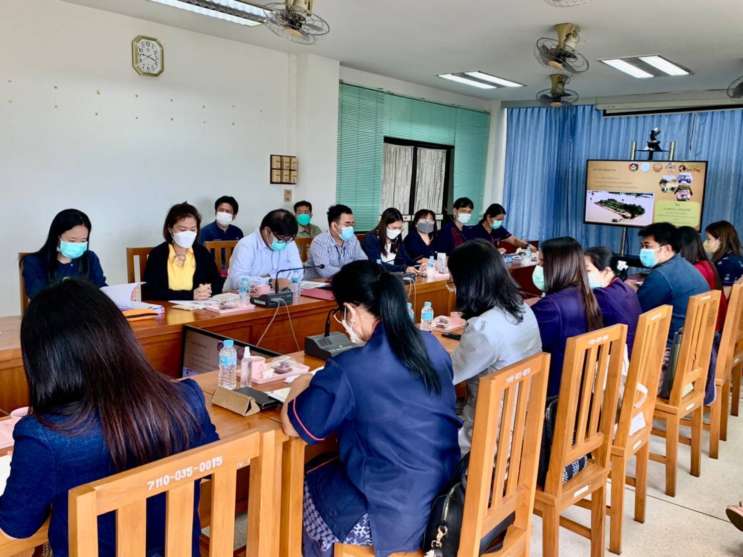 พช.สุโขทัย ทำ 1 ต้องได้มากกว่า 1 นำเสนอข้อมูลรับการตรวจสอบผลสัมฤทธิ์และประสิทธิภาพการดำเนินงานโครงการพัฒนาพื้นที่ต้นแบบการพัฒนาคุณภาพชีวิตตามหลักทฤษฎีใหม่ ประยุกต์ “โคก หนอง นา โมเดล” จังหวัดสุโขทัย