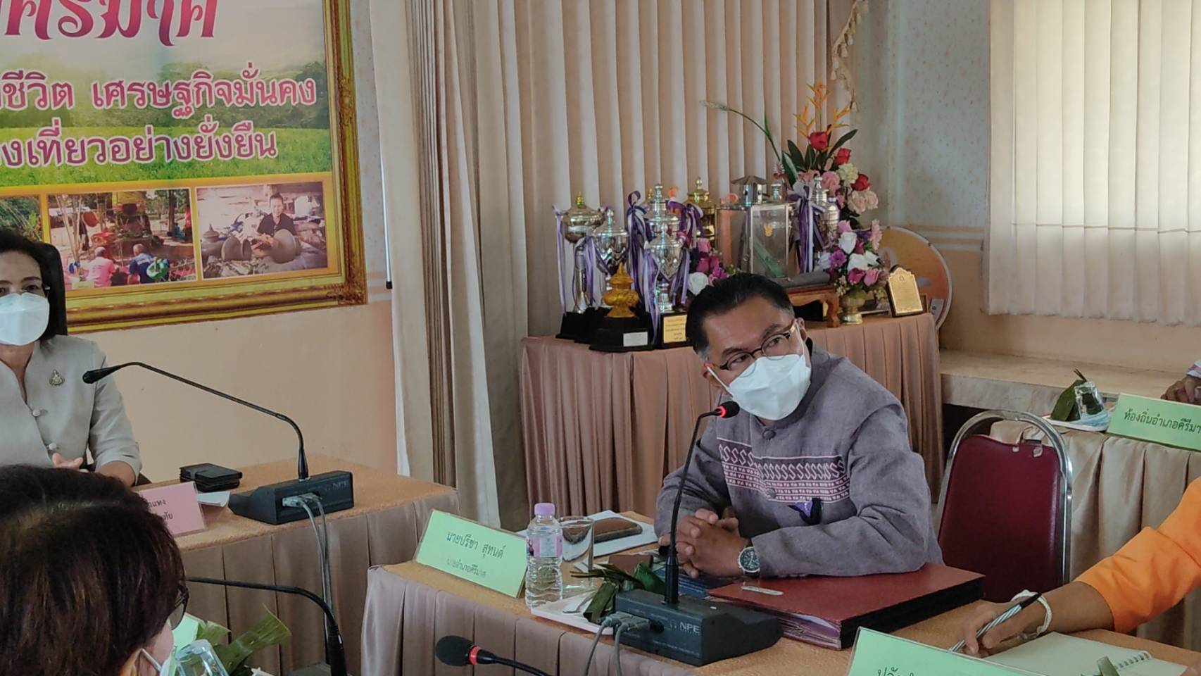 จังหวัดสุโขทัย ทำ 1 ต้องได้มากกว่า 1 ขานรับ นโยบายรัฐบาล เร่งขับเคลื่อนการขจัดความยากจนและพัฒนาคนทุกช่วงวัยอย่างยั่งยืนตามหลักปรัชญาของเศรษฐกิจพอเพียง สร้างคุณภาพชีวิตที่ดีให้ประชาชนชาวอำเภอคีรีมาศ จังหวัดสุโขทัย ให้“อยู่รอด พอเพียง และยั่งยืน” ต่อไป