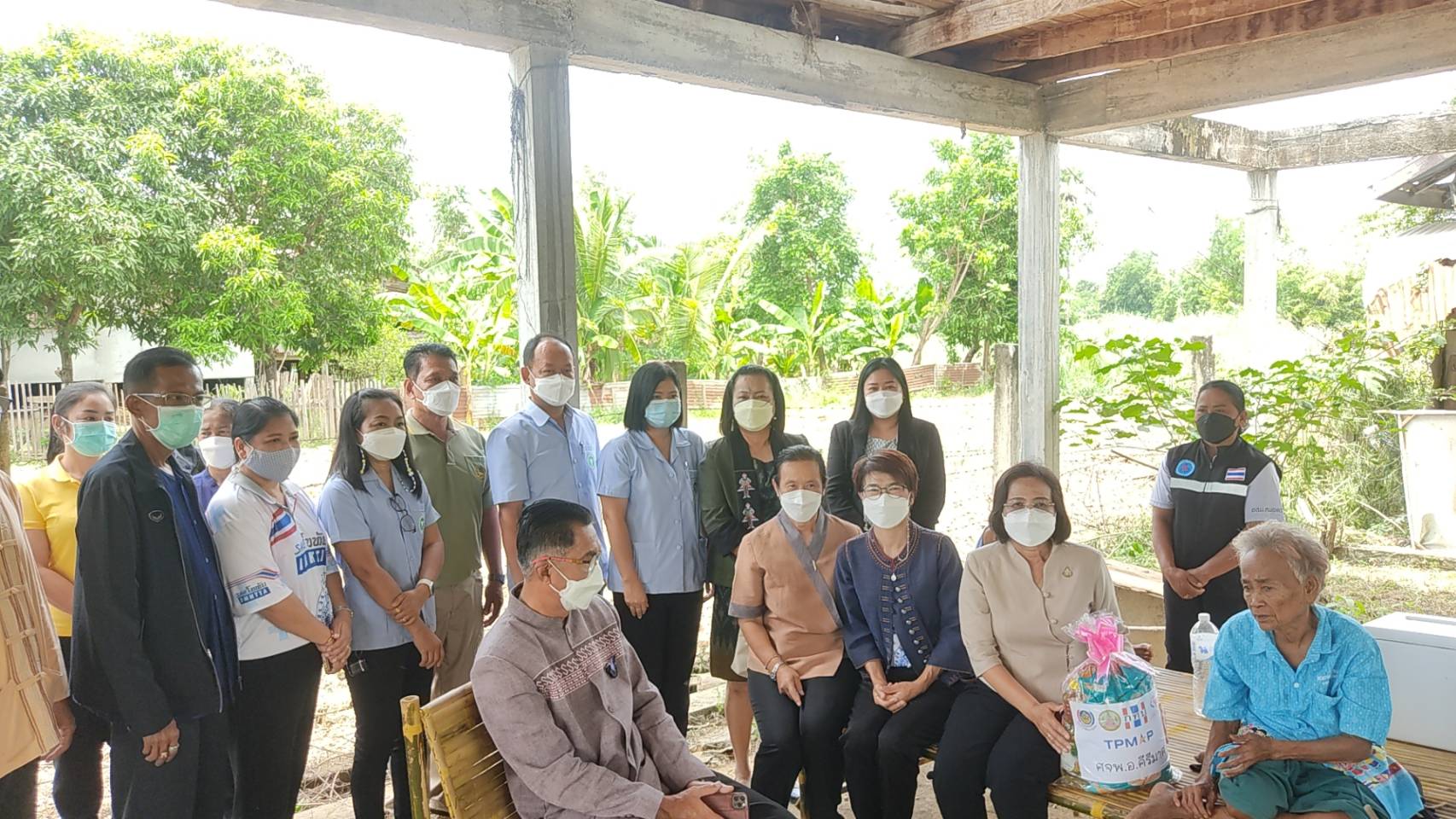 จังหวัดสุโขทัย ทำ 1 ต้องได้มากกว่า 1 ขานรับ นโยบายรัฐบาล เร่งขับเคลื่อนการขจัดความยากจนและพัฒนาคนทุกช่วงวัยอย่างยั่งยืนตามหลักปรัชญาของเศรษฐกิจพอเพียง สร้างคุณภาพชีวิตที่ดีให้ประชาชนชาวอำเภอคีรีมาศ จังหวัดสุโขทัย ให้“อยู่รอด พอเพียง และยั่งยืน” ต่อไป