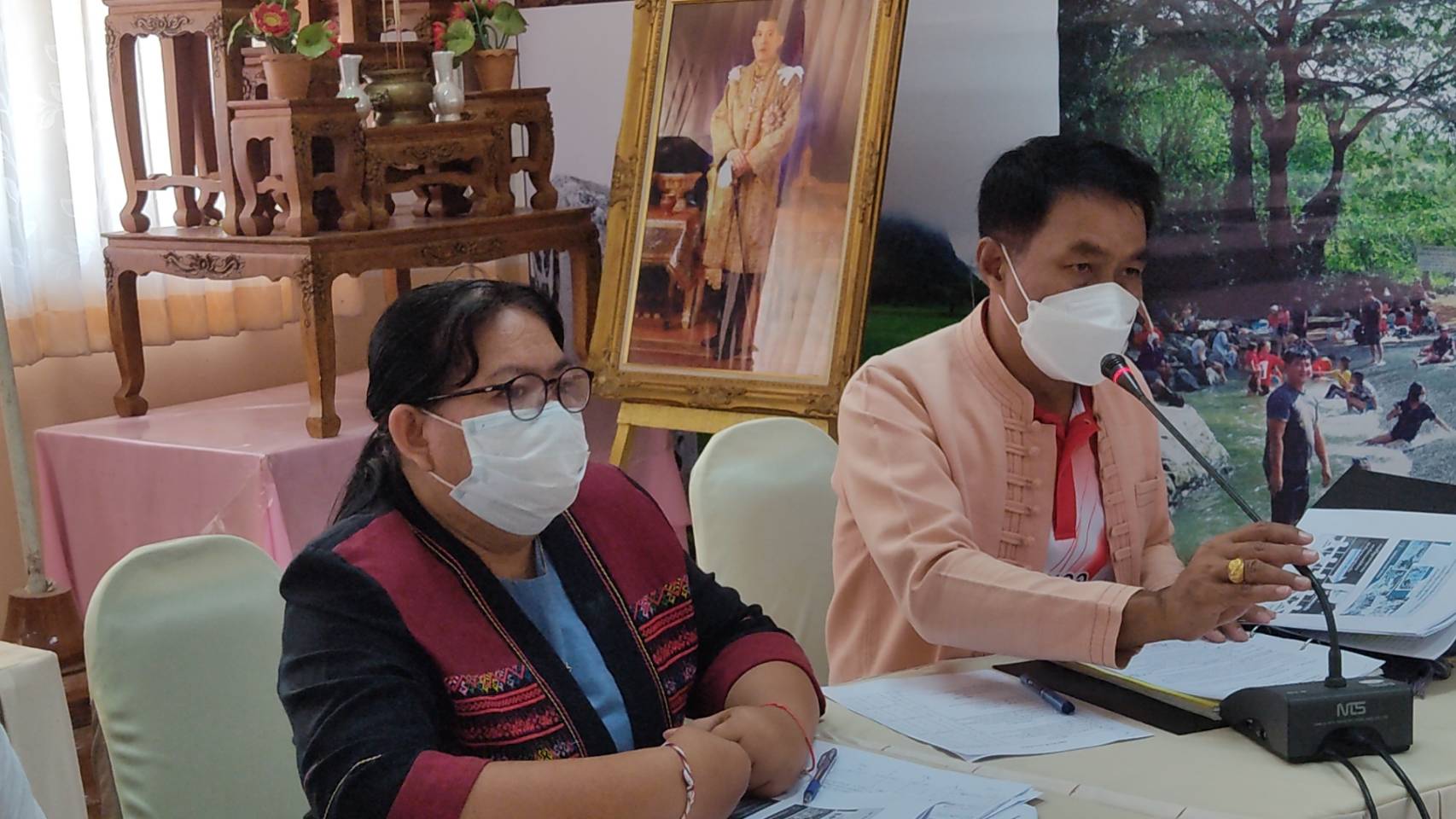 จังหวัดสุโขทัย ทำ 1 ต้องได้มากกว่า 1 ขานรับ นโยบายรัฐบาล เร่งขับเคลื่อนการขจัดความยากจนและพัฒนาคนทุกช่วงวัยอย่างยั่งยืนตามหลักปรัชญาของเศรษฐกิจพอเพียง สร้างคุณภาพชีวิตที่ดีให้ประชาชนชาวอำเภอทุ่งเสลี่ยม จังหวัดสุโขทัย ให้“อยู่รอด พอเพียง และยั่งยืน” ต่อไป