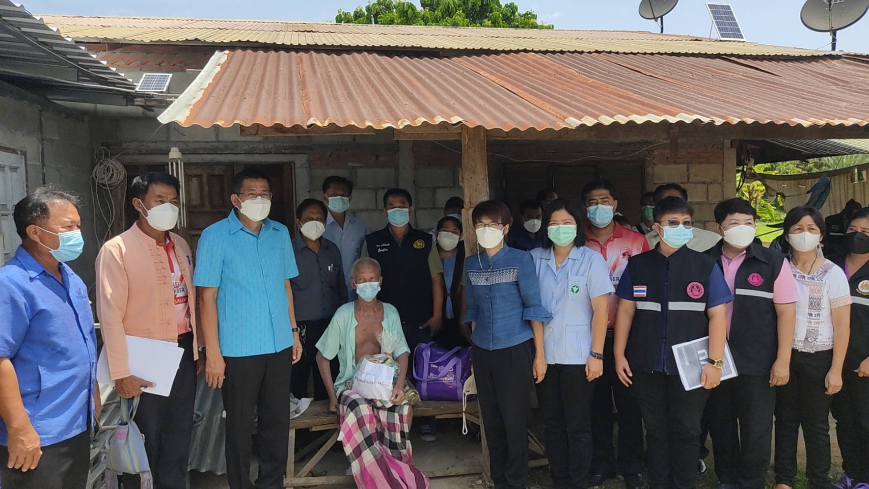 จังหวัดสุโขทัย ทำ 1 ต้องได้มากกว่า 1 ขานรับ นโยบายรัฐบาล เร่งขับเคลื่อนการขจัดความยากจนและพัฒนาคนทุกช่วงวัยอย่างยั่งยืนตามหลักปรัชญาของเศรษฐกิจพอเพียง สร้างคุณภาพชีวิตที่ดีให้ประชาชนชาวอำเภอทุ่งเสลี่ยม จังหวัดสุโขทัย ให้“อยู่รอด พอเพียง และยั่งยืน” ต่อไป