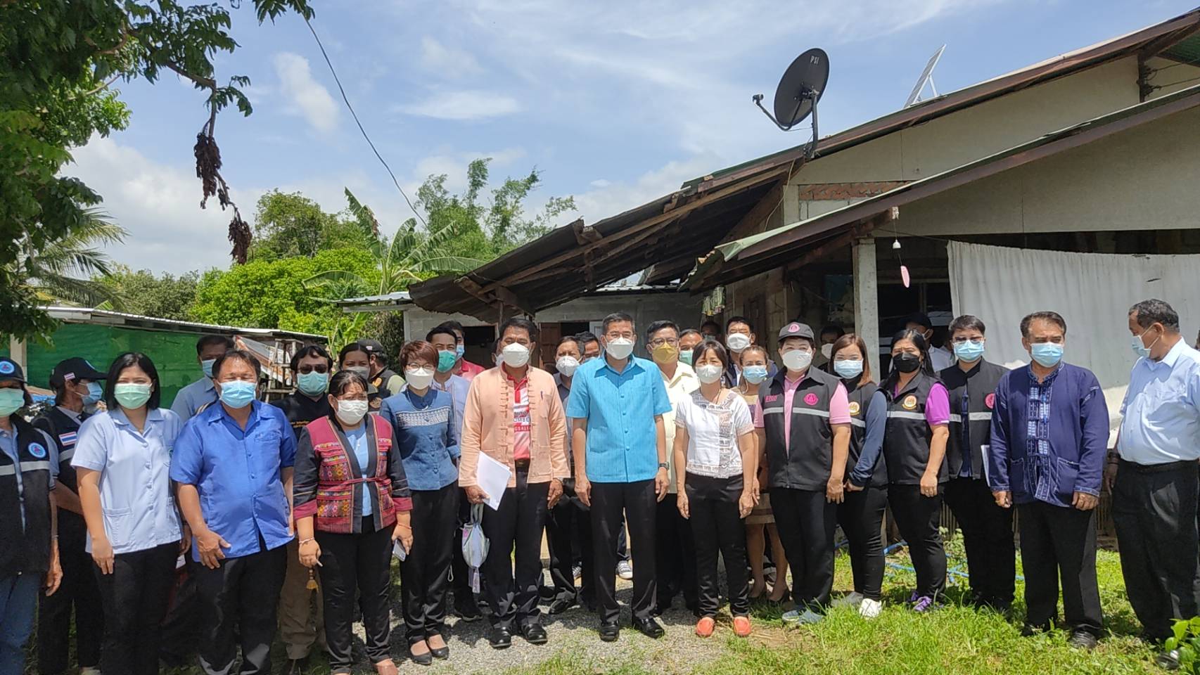 จังหวัดสุโขทัย ทำ 1 ต้องได้มากกว่า 1 ขานรับ นโยบายรัฐบาล เร่งขับเคลื่อนการขจัดความยากจนและพัฒนาคนทุกช่วงวัยอย่างยั่งยืนตามหลักปรัชญาของเศรษฐกิจพอเพียง สร้างคุณภาพชีวิตที่ดีให้ประชาชนชาวอำเภอทุ่งเสลี่ยม จังหวัดสุโขทัย ให้“อยู่รอด พอเพียง และยั่งยืน” ต่อไป