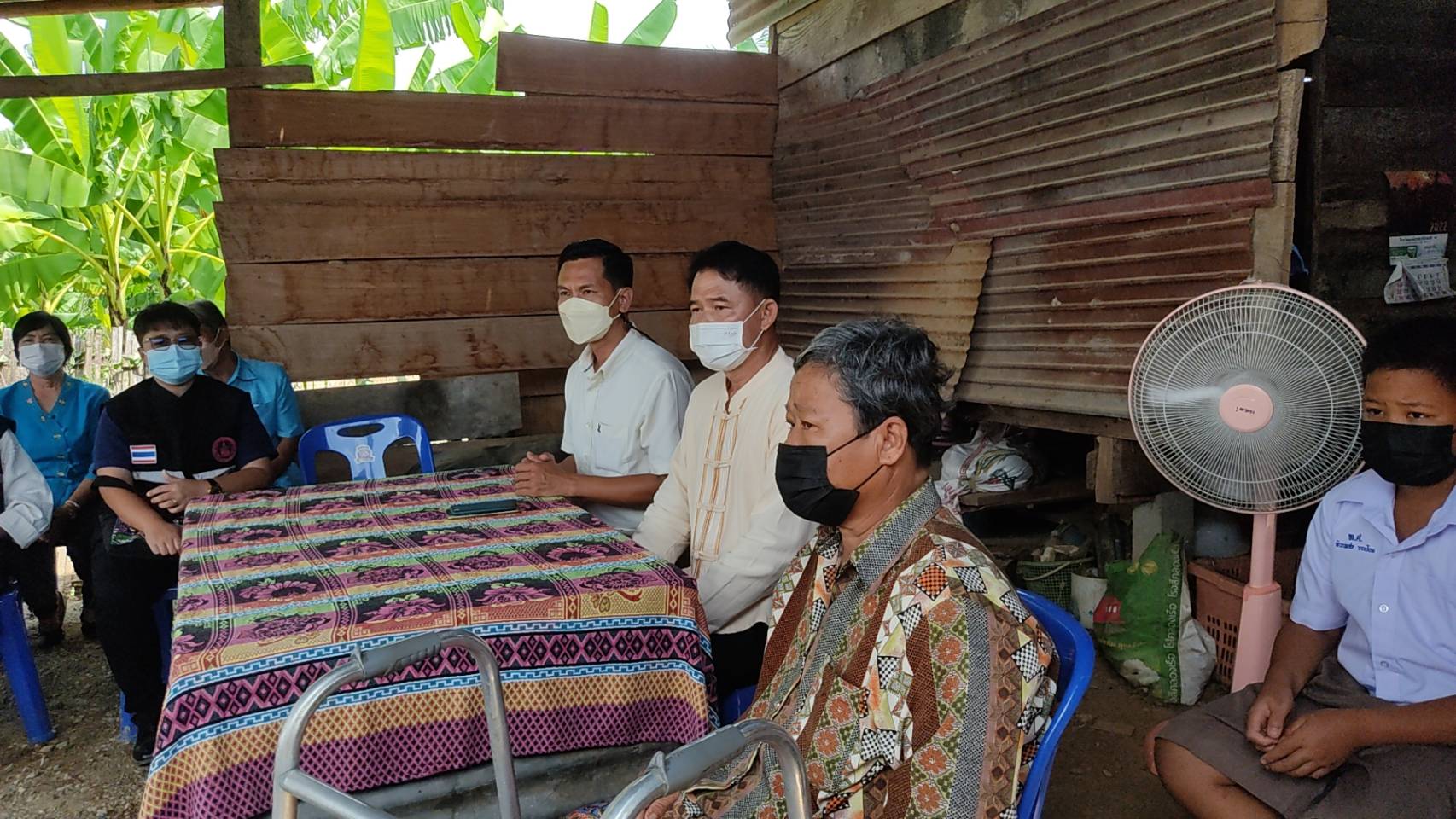 จังหวัดสุโขทัย ทำ 1 ต้องได้มากกว่า 1 ขานรับ นโยบายรัฐบาล เร่งขับเคลื่อนการขจัดความยากจนและพัฒนาคนทุกช่วงวัยอย่างยั่งยืนตามหลักปรัชญาของเศรษฐกิจพอเพียง สร้างคุณภาพชีวิตที่ดีให้ประชาชนชาวอำเภอทุ่งเสลี่ยม จังหวัดสุโขทัย ให้“อยู่รอด พอเพียง และยั่งยืน” ต่อไป