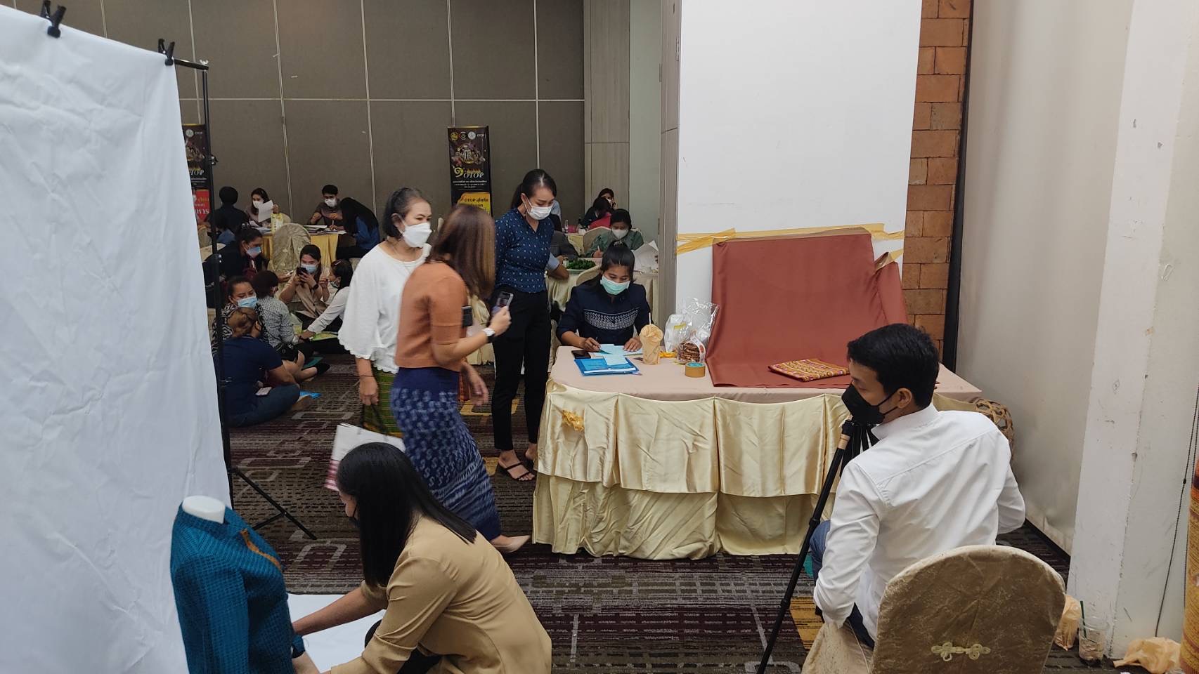 จังหวัดสุโขทัยทำ 1 ต้องได้มากกว่า 1 รองพ่อเมืองจังหวัดสุโขทัย เปิดโครงการการคัดสรรสุดยอดหนึ่งตำบล หนึ่งผลิตภัณฑ์ไทย ปี พ.ศ.2565 OTOP PRODUCT CHAMPION (OPC) จังหวัดสุโขทัย