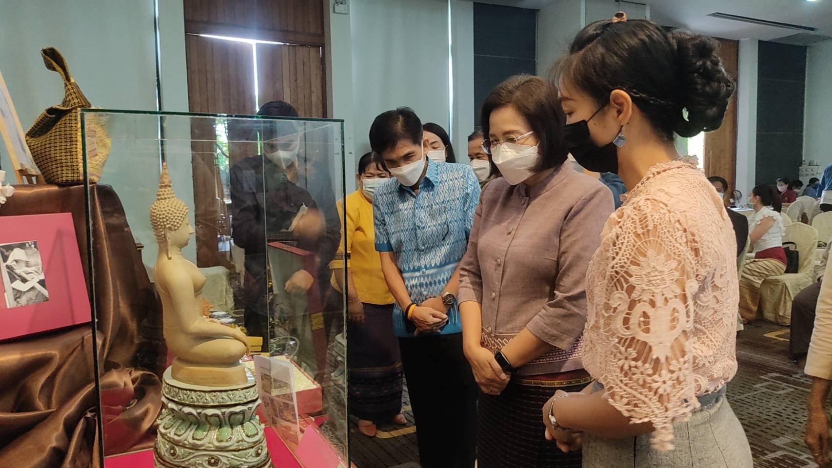 จังหวัดสุโขทัยทำ 1 ต้องได้มากกว่า 1 รองพ่อเมืองจังหวัดสุโขทัย เปิดโครงการการคัดสรรสุดยอดหนึ่งตำบล หนึ่งผลิตภัณฑ์ไทย ปี พ.ศ.2565 OTOP PRODUCT CHAMPION (OPC) จังหวัดสุโขทัย