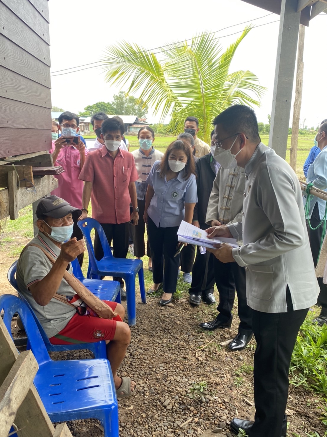 ศจพ.จ.สุโขทัยทำ 1 ต้องได้มากกว่า 1 ขับเคลื่อนการขจัดความยากจนและพัฒนาคนทุกช่วงวัยอย่างยั่งยืนตามหลักปรัชญาของเศรษฐกิจพอเพียง