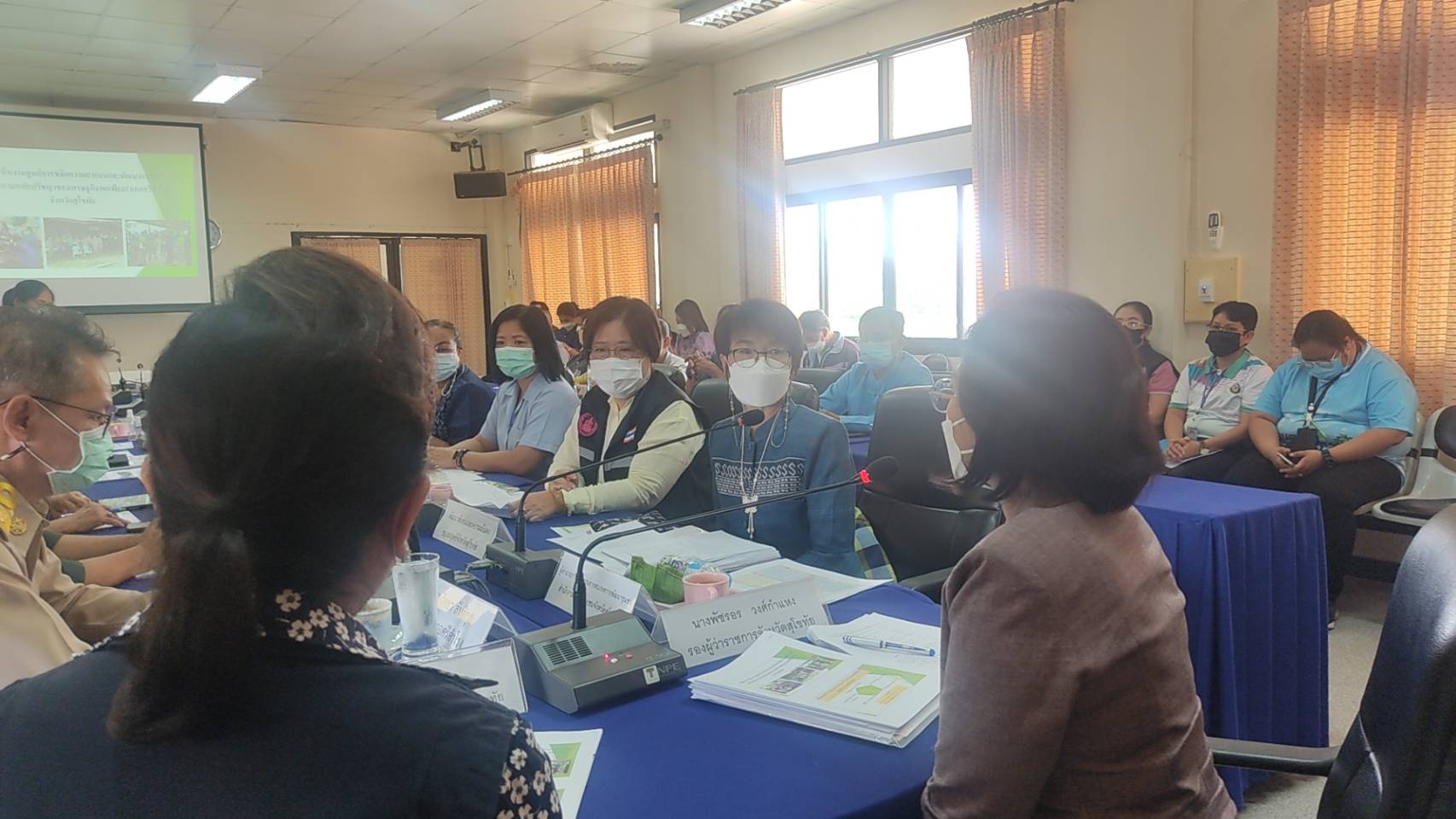 จังหวัดสุโขทัย ทำ 1 ต้องได้มากกว่า 1 ขานรับ นโยบายรัฐบาล เร่งขับเคลื่อนการขจัดความยากจนและพัฒนาคนทุกช่วงวัยอย่างยั่งยืนตามหลักปรัชญาของเศรษฐกิจพอเพียง สร้างคุณภาพชีวิตที่ดีให้ประชาชนชาวอำเภอศรีสำโรง จังหวัดสุโขทัย ให้ “อยู่รอด พอเพียง และยั่งยืน” ต่อไป