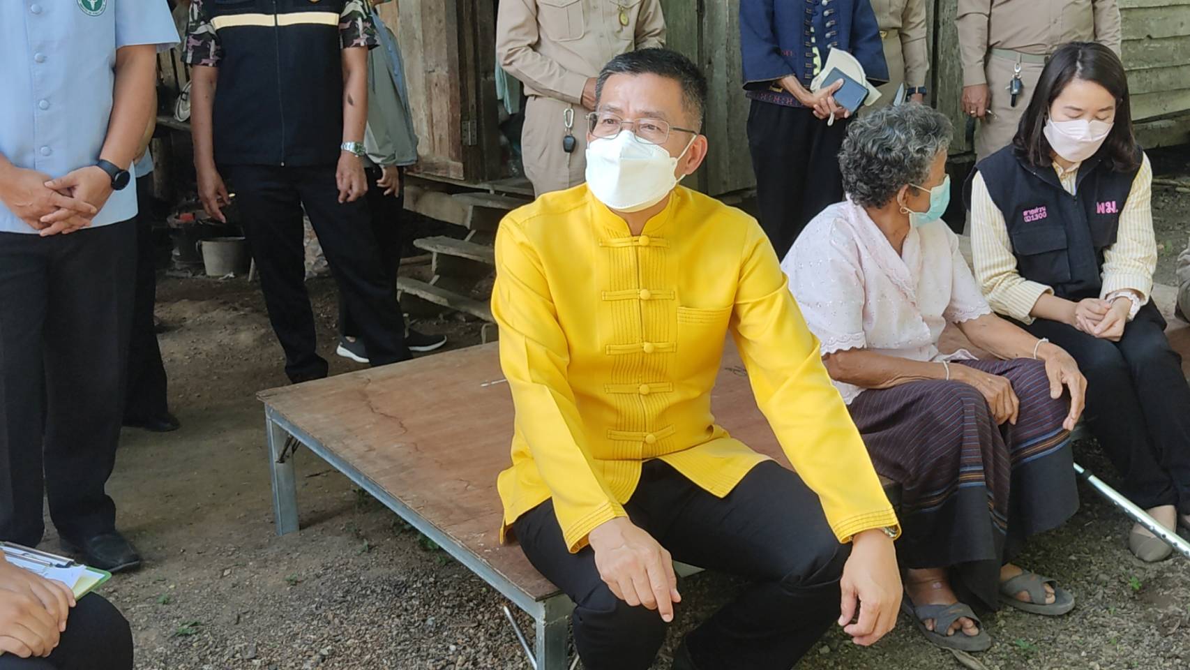 จังหวัดสุโขทัย ทำ 1 ต้องได้มากกว่า 1 ขานรับ นโยบายรัฐบาล เร่งขับเคลื่อนการขจัดความยากจนและพัฒนาคนทุกช่วงวัยอย่างยั่งยืนตามหลักปรัชญาของเศรษฐกิจพอเพียง สร้างคุณภาพชีวิตที่ดีให้ประชาชนชาวอำเภอศรีสัชนาลัย จังหวัดสุโขทัย ให้ “อยู่รอด พอเพียง และยั่งยืน” ต่อไป