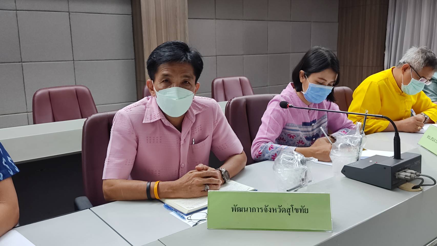 พช.สุโขทัย ทำ 1 ต้องได้มากกว่า 1 ร่วมการประชุมขับเคลื่อนและติดตามนโยบายรัฐบาลและภารกิจสำคัญของกระทรวงมหาดไทย ประจำปี 2565 ผ่านระบบวีดิทัศน์ทางไกล (VCS)