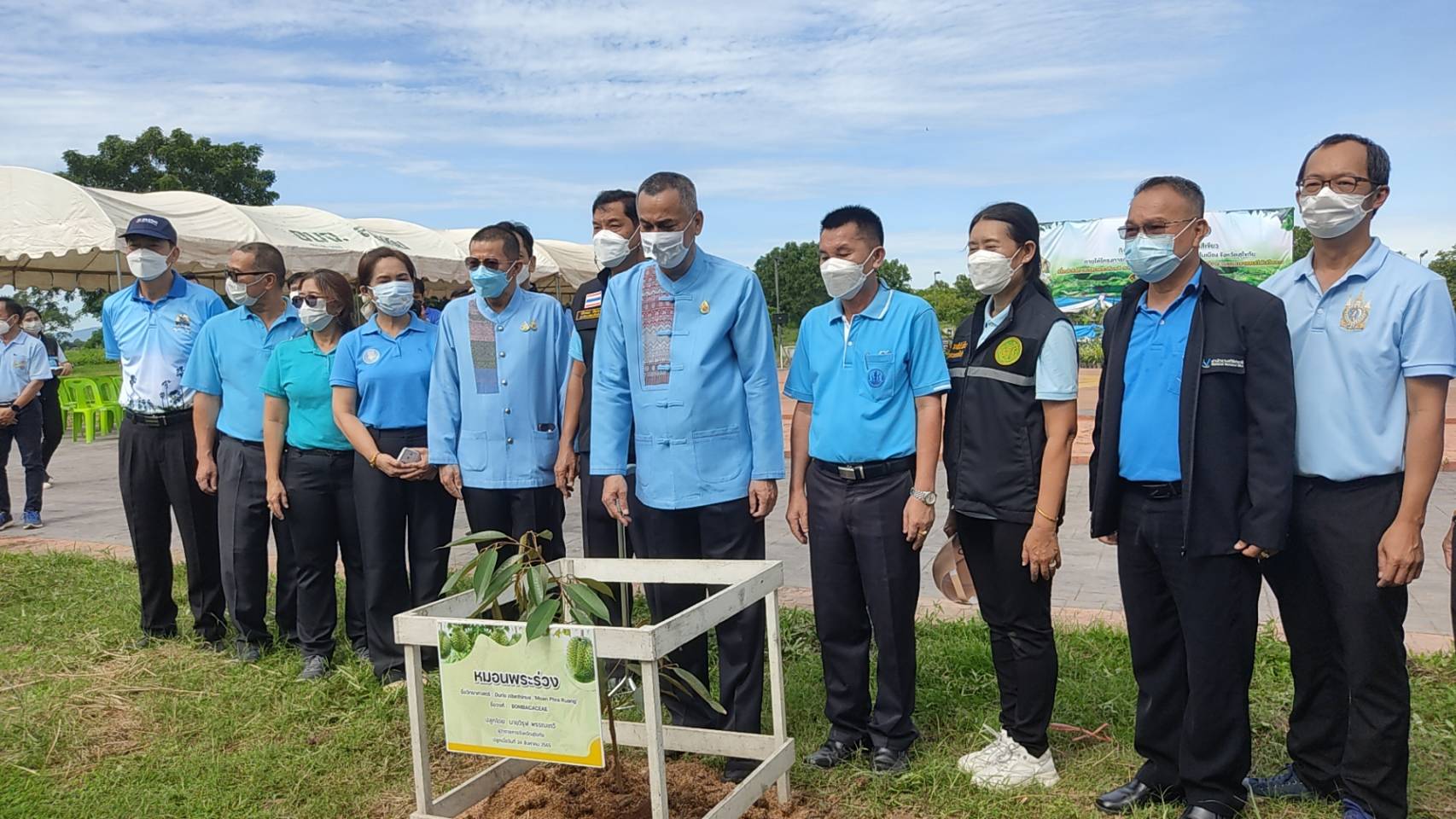 จังหวัดสุโขทัย ทำ 1 ต้องได้มากกว่า 1 จัดกิจกรรมปลูกต้นไม้เพิ่มพื้นที่สีเขียว เนื่องในโอกาสเฉลิมพระเกียรติสมเด็จพระนางเจ้าสิริกิติ์ พระบรมราชินีนาถ พระบรมราชชนนีพันปีหลวง