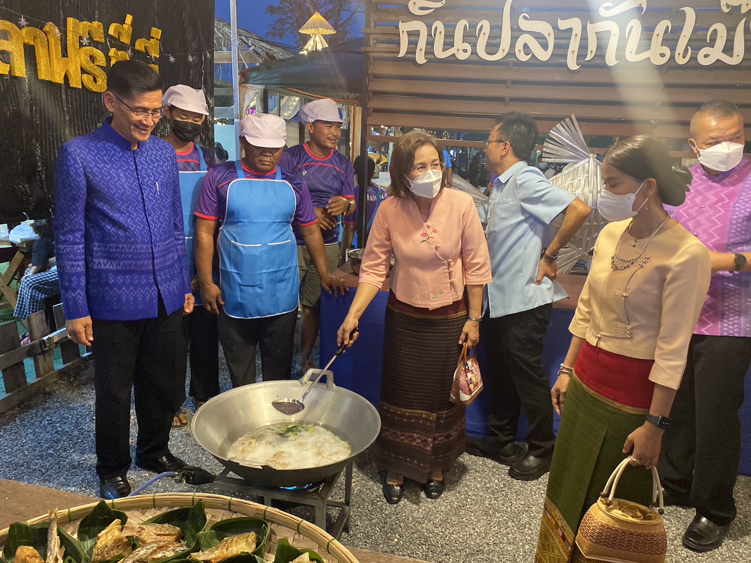 ร่วมพิธีเปิดงานเทศกาลกินปลาและของดี อำเภอกงไกรลาศ จังหวัดสุโขทัย ประจำปี 2565