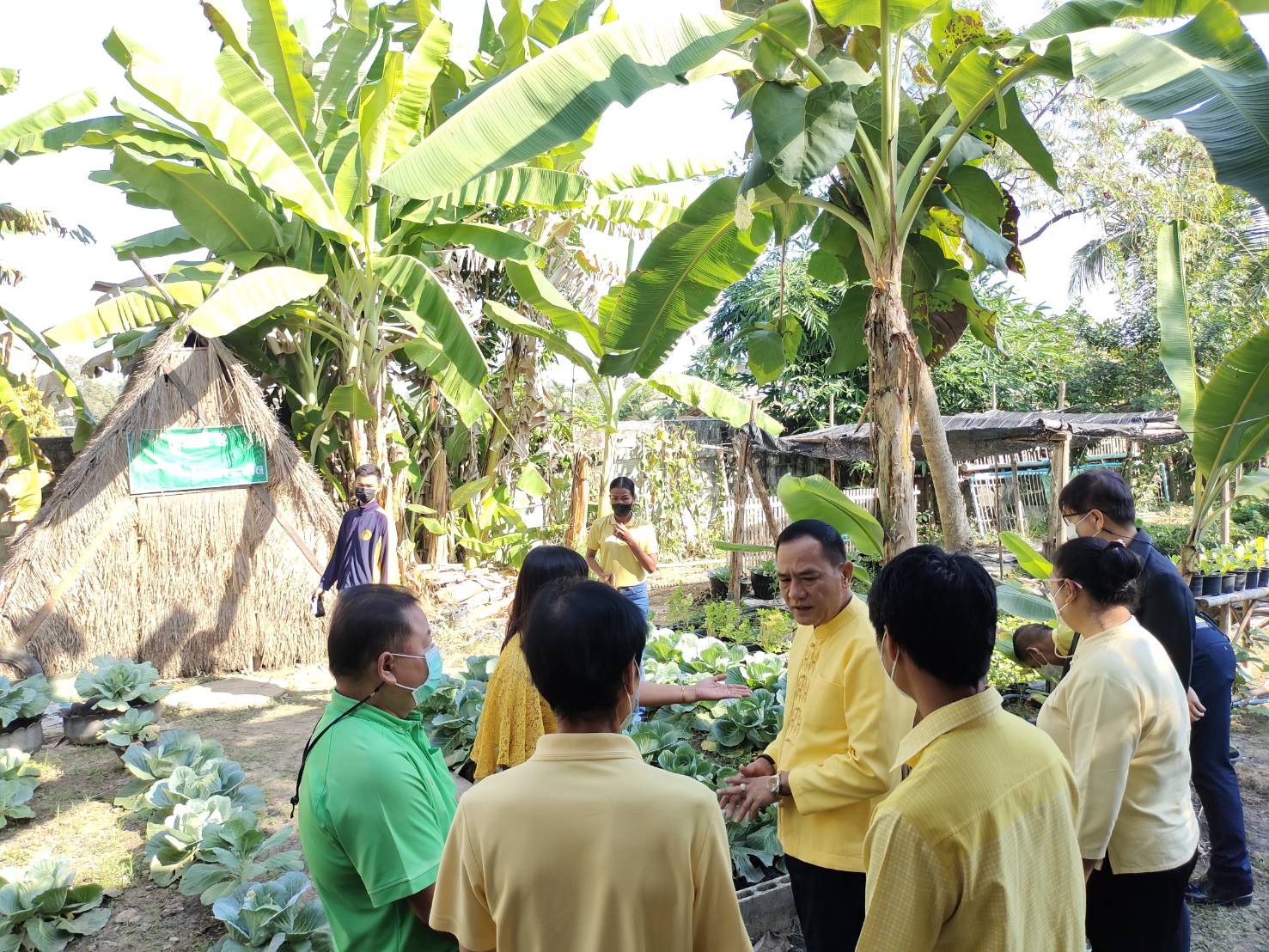 อำเภอศรีนครจัดกิจกรรม “วันดินโลก”