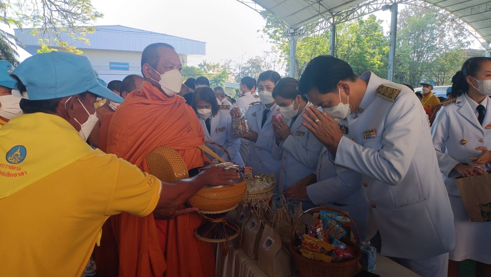 พช.สุโขทัย ร่วมพิธีเนื่องในวันคล้ายวันพระบรมราชสมภพพระบาทสมเด็จพระบรมชนกาธิเบศร มหาภูมิพลอดุลยเดชมหาราช บรมนาถบพิตร วันชาติและวันพ่อแห่งชาติ 5 ธันวาคม 2565