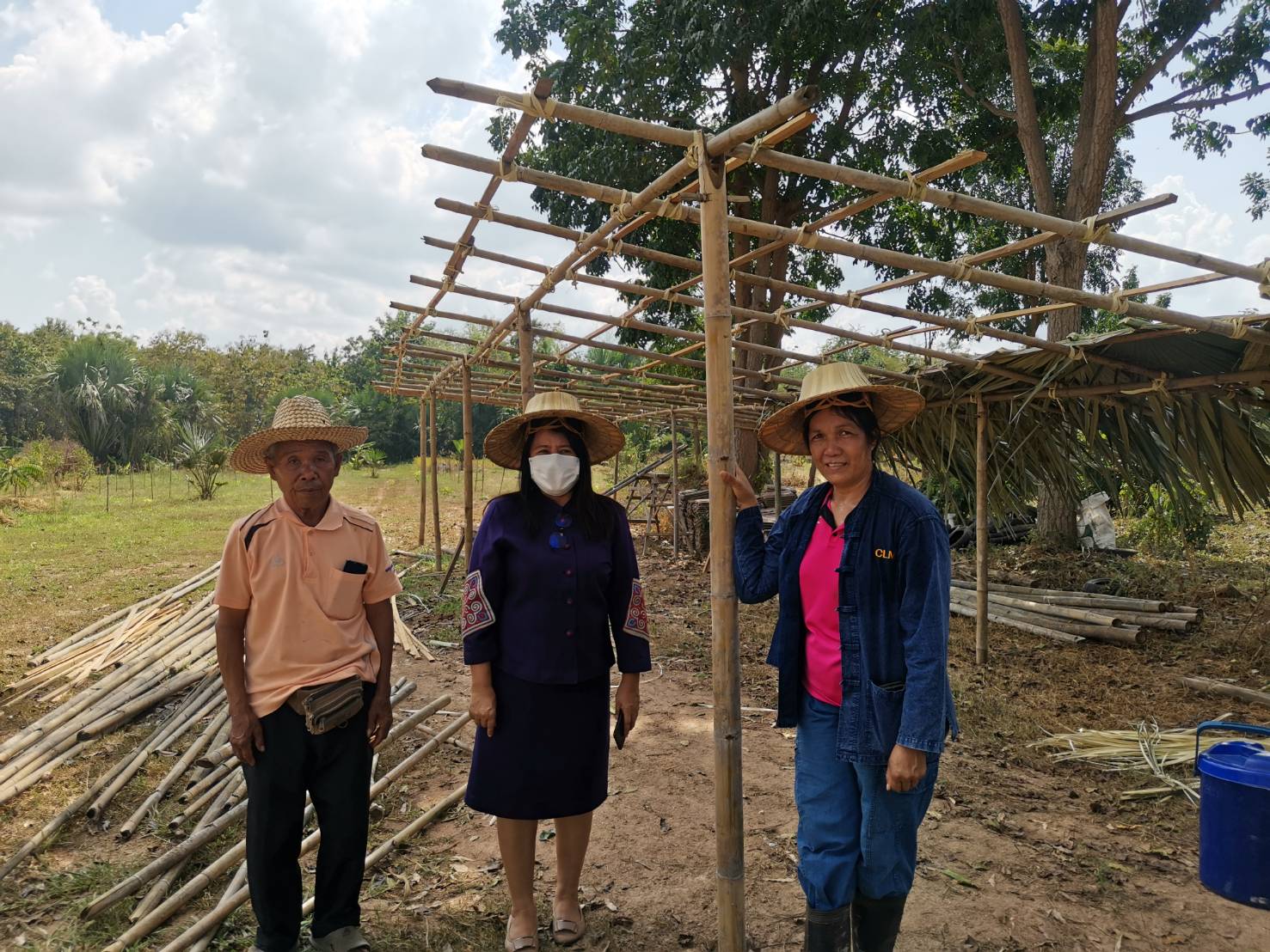 ร่วม​วางแผน เตรียมการจัดงาน” วันดินโลก”