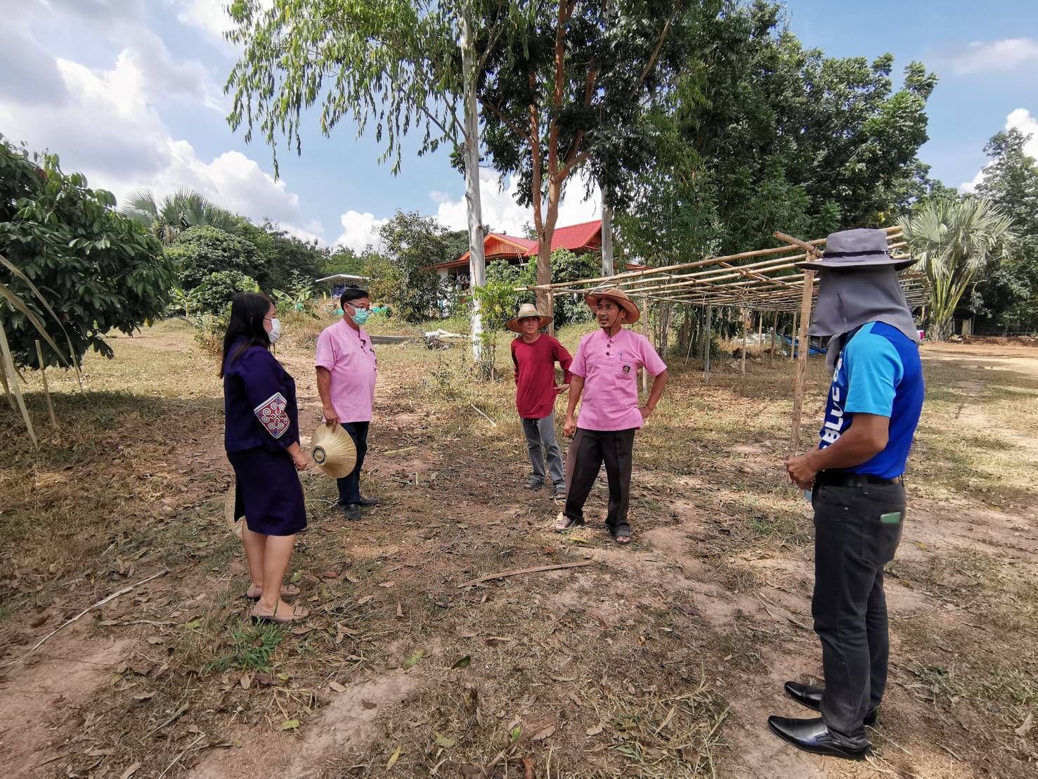 ร่วม​วางแผน เตรียมการจัดงาน” วันดินโลก”