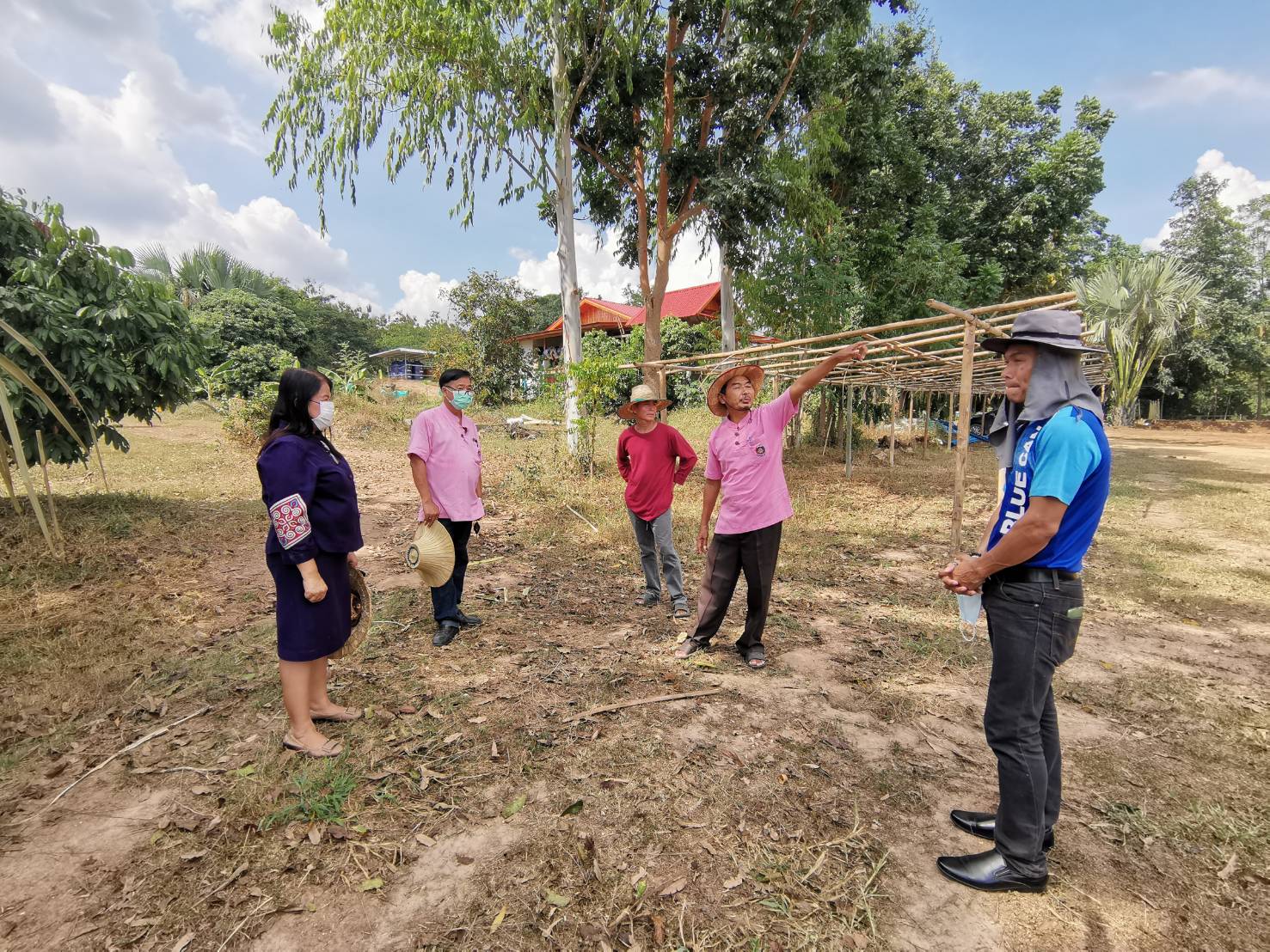 ร่วม​วางแผน เตรียมการจัดงาน” วันดินโลก”