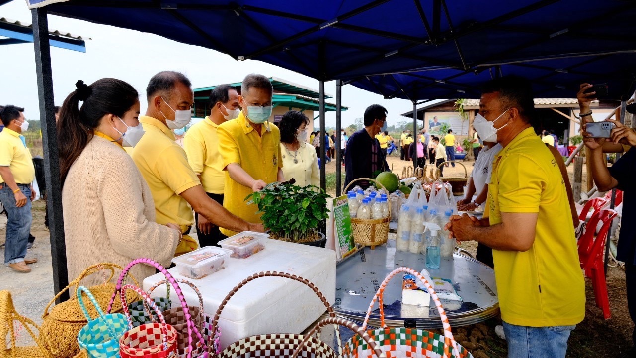 ? กิจกรรม”วันดินโลก” และประชุมสัญจร เครือข่าย โคก หนอง นา จังหวัดสุโขทัย