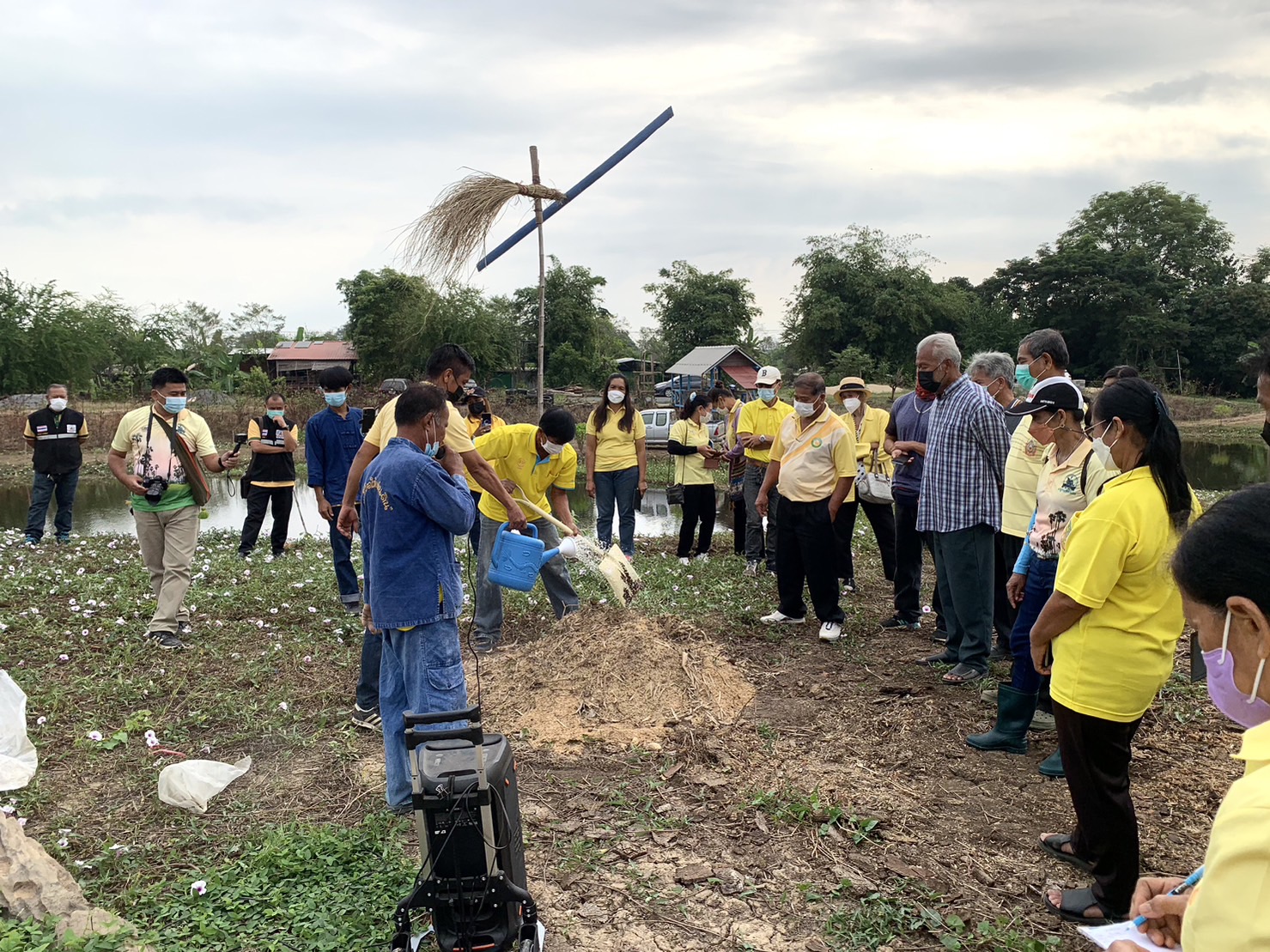 ? กิจกรรม”วันดินโลก” และประชุมสัญจร เครือข่าย โคก หนอง นา จังหวัดสุโขทัย