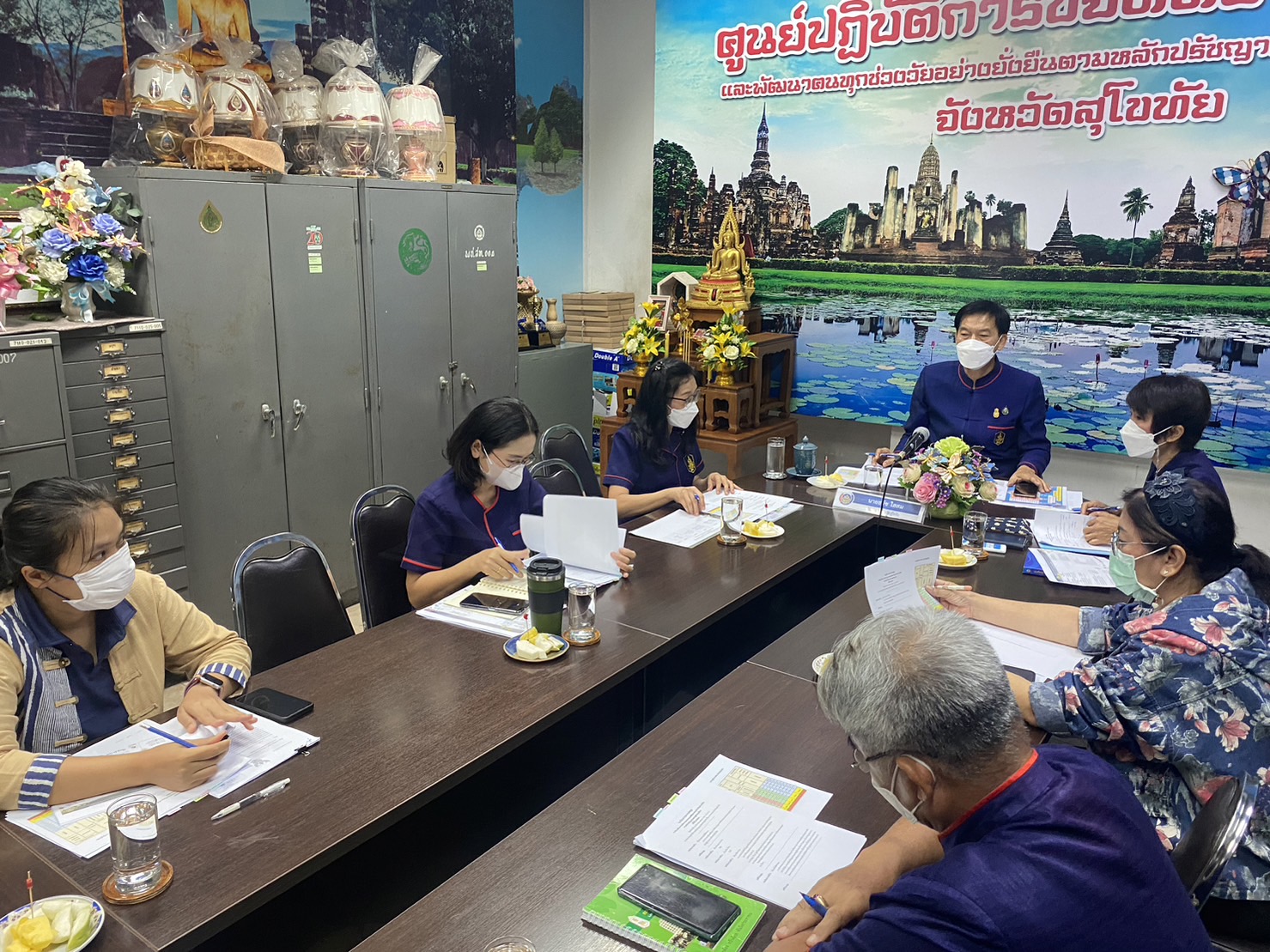 ?ขานรับและขับเคลื่อนนโยบายการขจัดความยากจนและพัฒนาคนทุกช่วงวัยอย่างยั่งยืนตามหลักปรัชญาของเศรษฐกิจพอเพียงจังหวัดสุโขทัย?