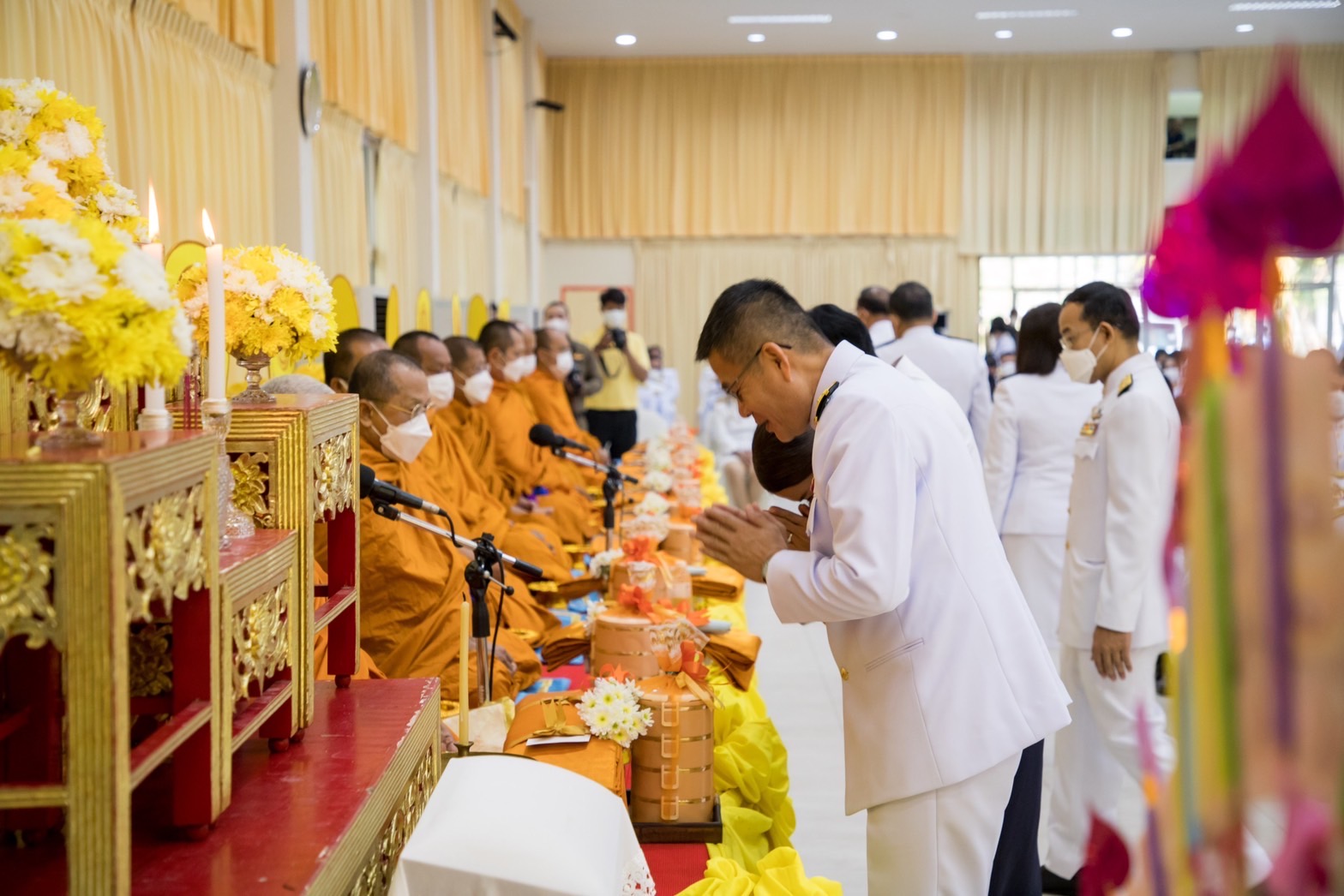 จังหวัดสุโขทัยจัดพิธีทอดผ้าป่าสมทบกองทุนพัฒนาเด็กชนบทในพระราชูปถัมป์ สมเด็จพระเทพรัตนราชสุดาฯ สยามบรมราชกุมารี จังหวัดสุโขทัย ประจำปี 2566