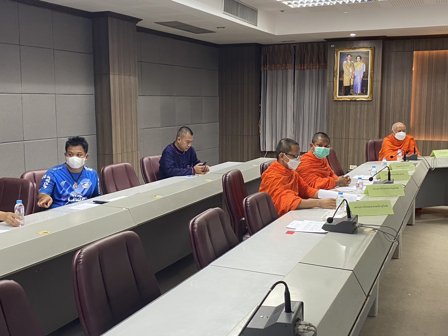 เข้าร่วมประชุมขี้แจงแนวทางการขับเคลื่อนการดำเนินงานตามบันทึกข้อตกลงความร่วมมือบทบาทในการเกื้อหนุนระหว่างวัดและชุมชนให้มีความสุขอย่างยั่งยืนผ่านระบบทางไกลออนไลน์ Zoom Cloud Meetings