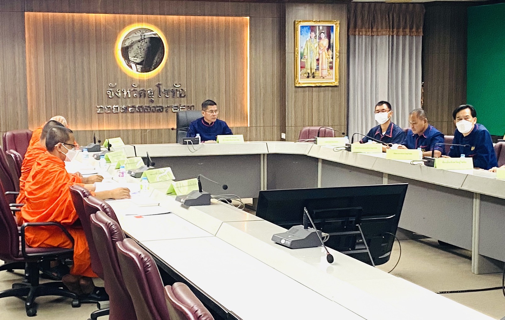 เข้าร่วมประชุมขี้แจงแนวทางการขับเคลื่อนการดำเนินงานตามบันทึกข้อตกลงความร่วมมือบทบาทในการเกื้อหนุนระหว่างวัดและชุมชนให้มีความสุขอย่างยั่งยืนผ่านระบบทางไกลออนไลน์ Zoom Cloud Meetings