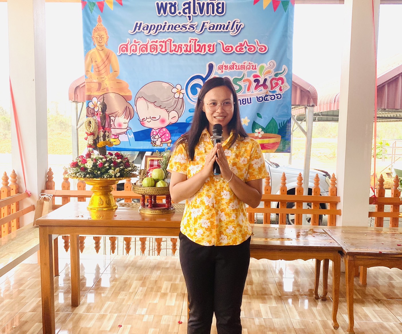 พช.สุโขทัย สืบสาน รักษาวัฒนธรรมประเพณีอันดีงามของไทย จัดกิจกรรมรดน้ำดำหัวขอพรพัฒนาการจังหวัดสุโขทัย เนื่องในประเพณีวันสงกรานต์ ประจำปี 2566