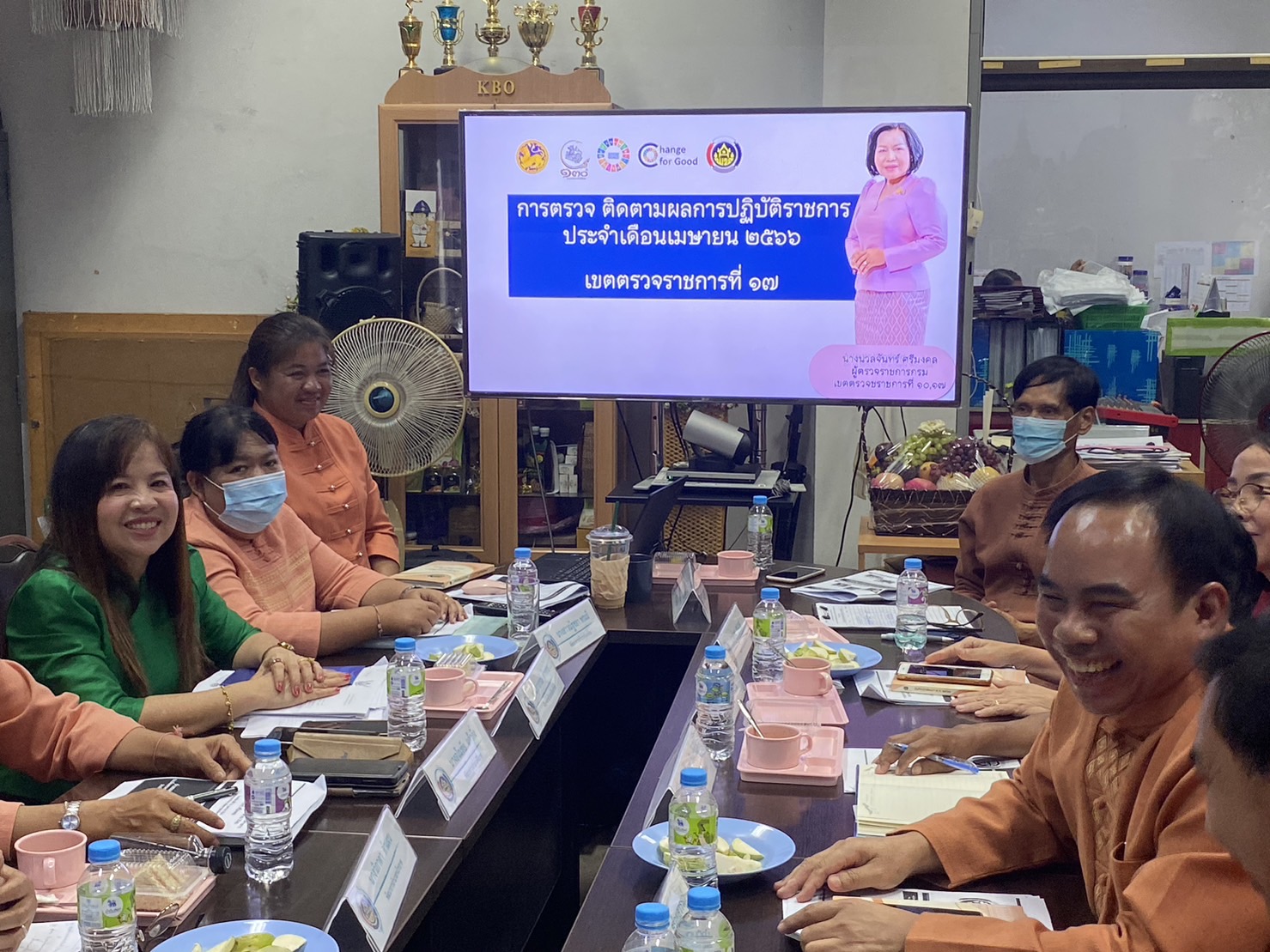 พช.สุโขทัย ให้การต้อนรับผู้ตรวจราชการกรมการพัฒนาชุมชน นางนวลจันทร์ ศรีมงคล ในโอกาสลงพื้นที่ตรวจติดตามผลปฏิบัติราชการ ตามนโยบายของรัฐบาล ภารกิจเร่งด่วนของกระทรวงมหาดไทย กรมการพัฒนาชุมชน ตามประเด็นตรวจราชการประจำเดือนเมษายน 2566 ในพื้นที่จังหวัดสุโขทัย